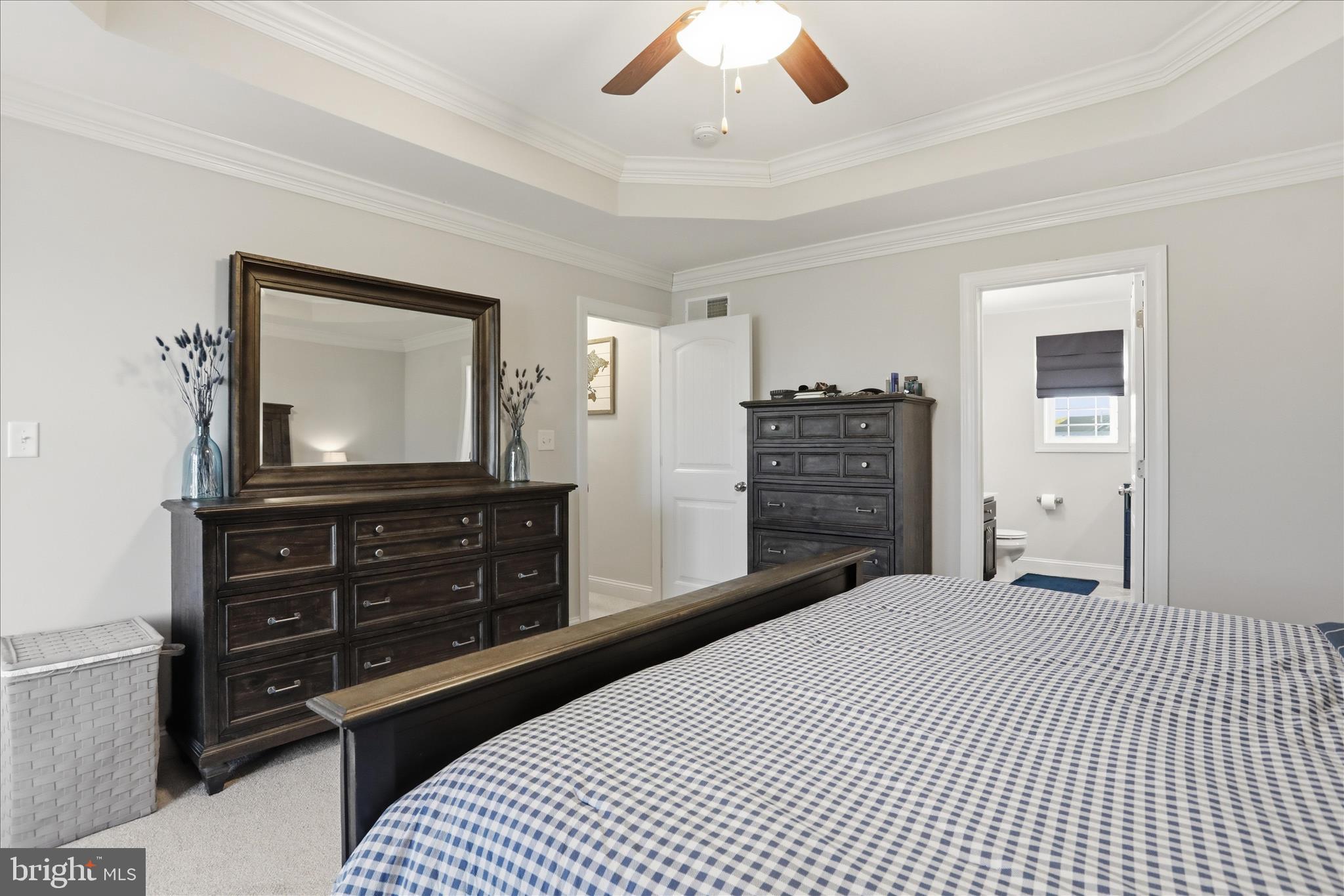 ROLLING HILLS - Residential