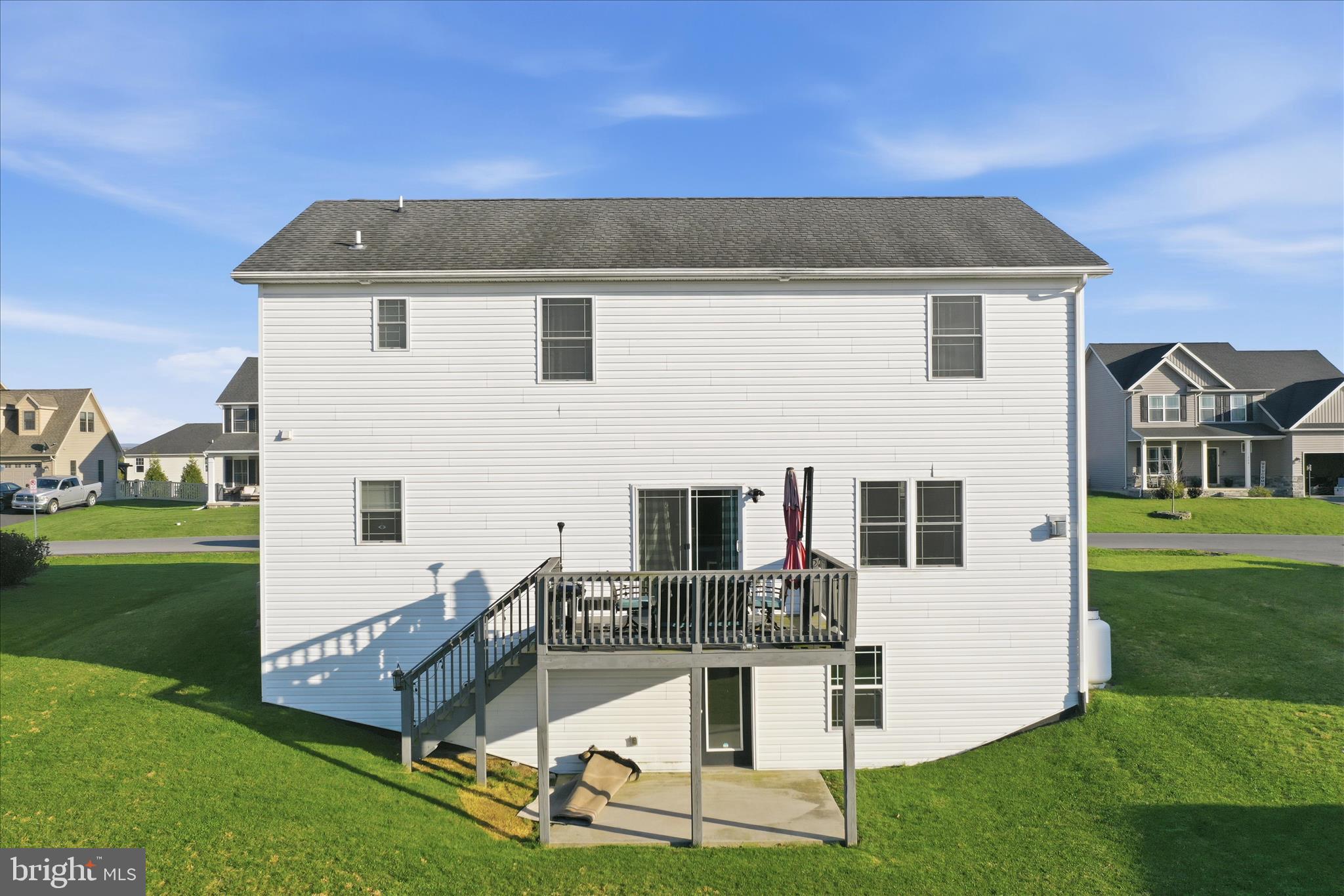 ROLLING HILLS - Residential