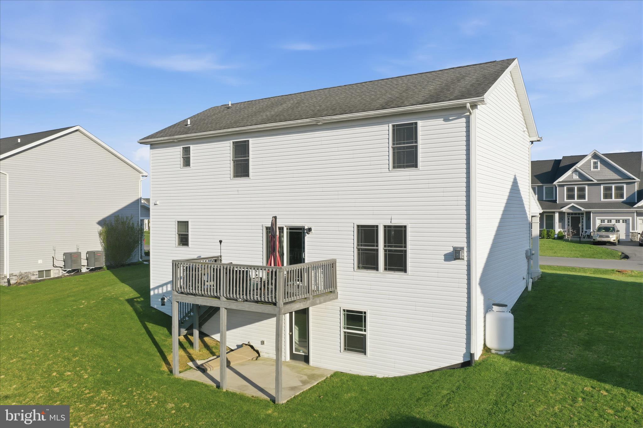 ROLLING HILLS - Residential