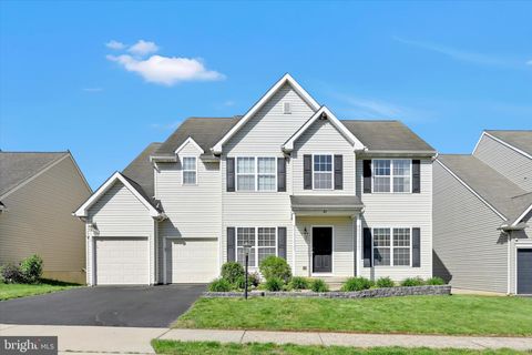 Photo of 82 Grayson Avenue, EAST EARL, PA 17519 (MLS # PALA2070294)