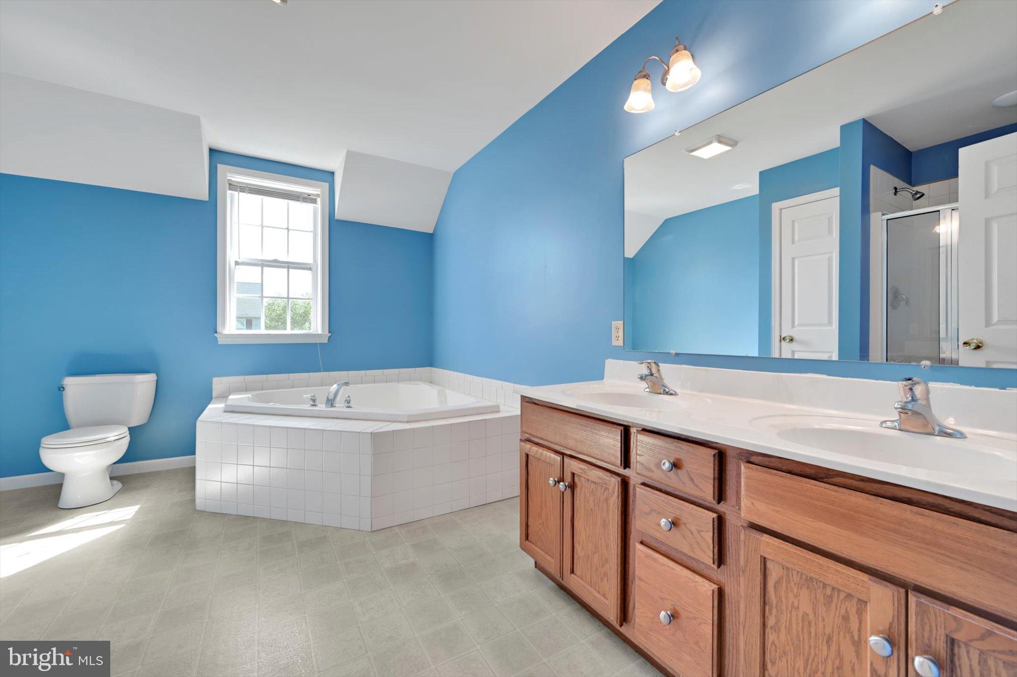 CHELTENHAM - Residential