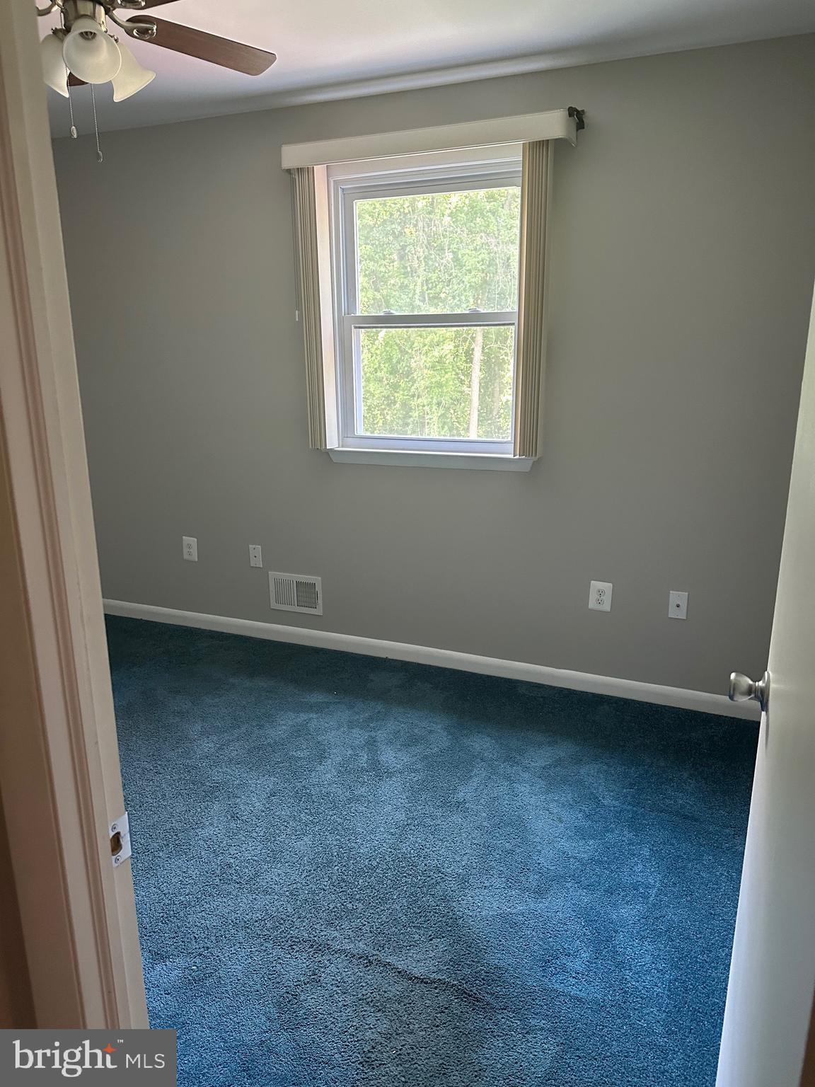 DANIA HILLS - Residential