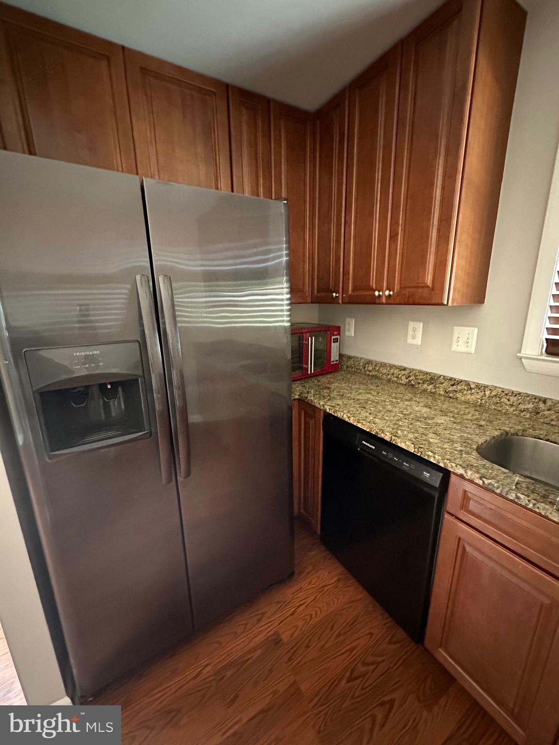 DANIA HILLS - Residential