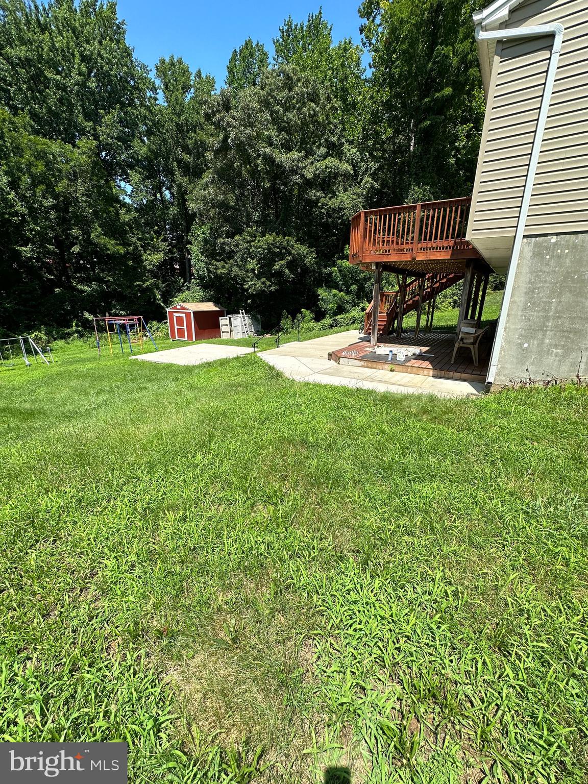 DANIA HILLS - Residential