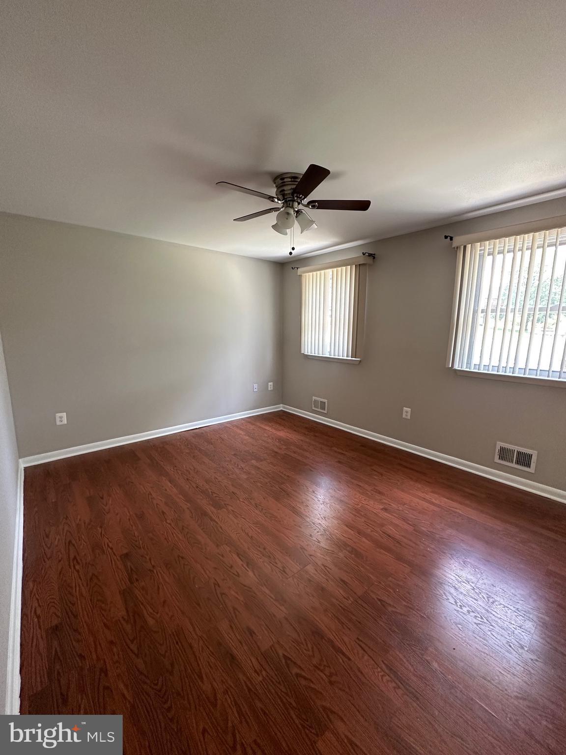 DANIA HILLS - Residential