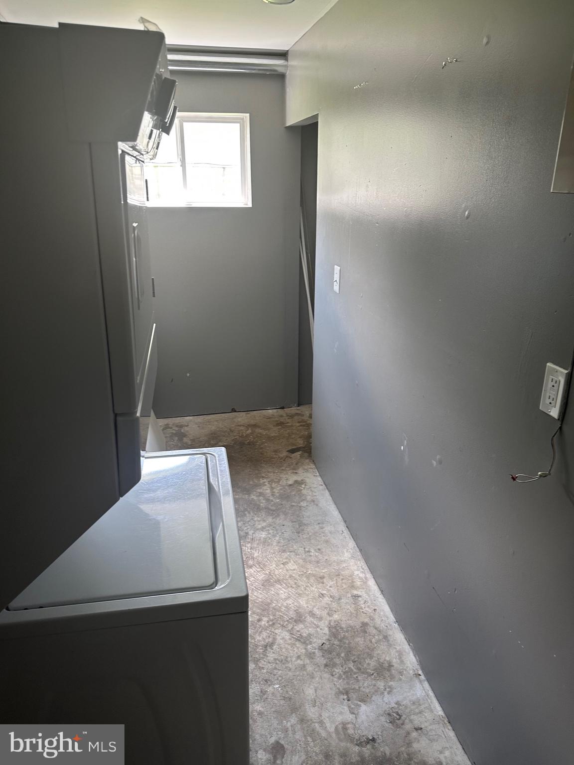 DANIA HILLS - Residential