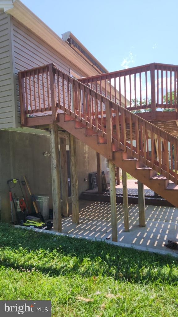 DANIA HILLS - Residential