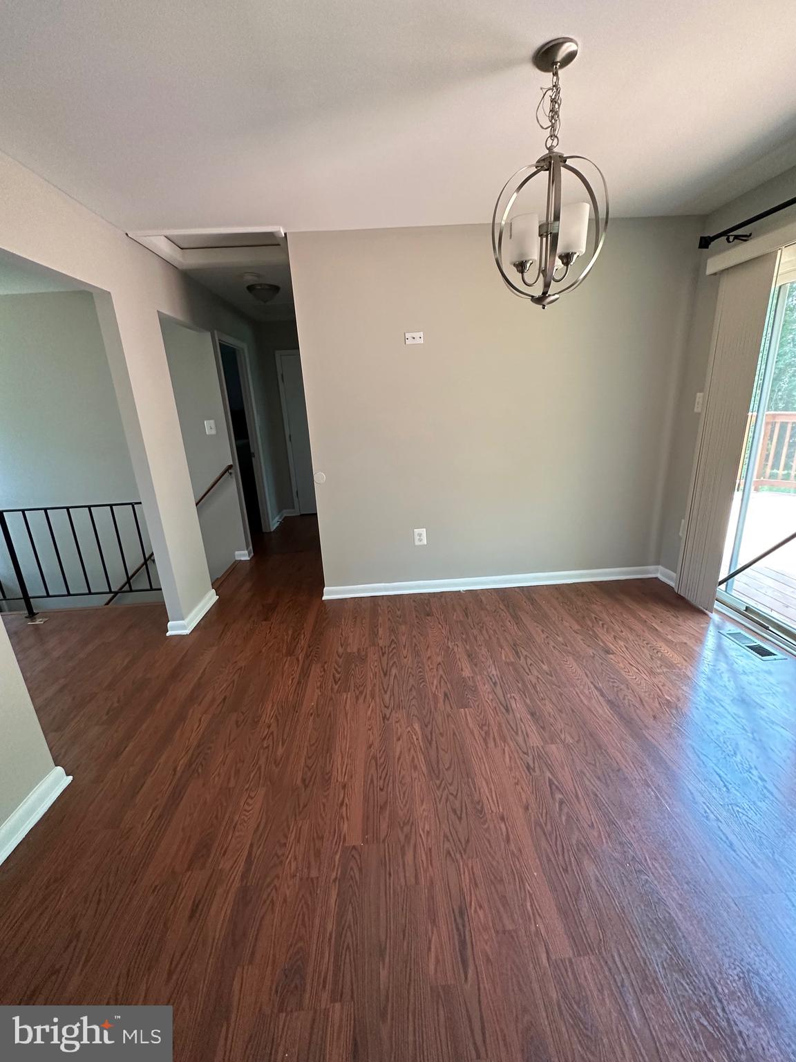 DANIA HILLS - Residential