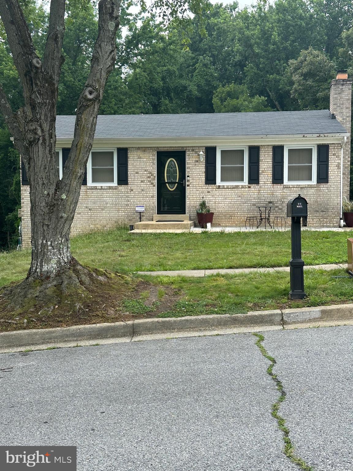 DANIA HILLS - Residential