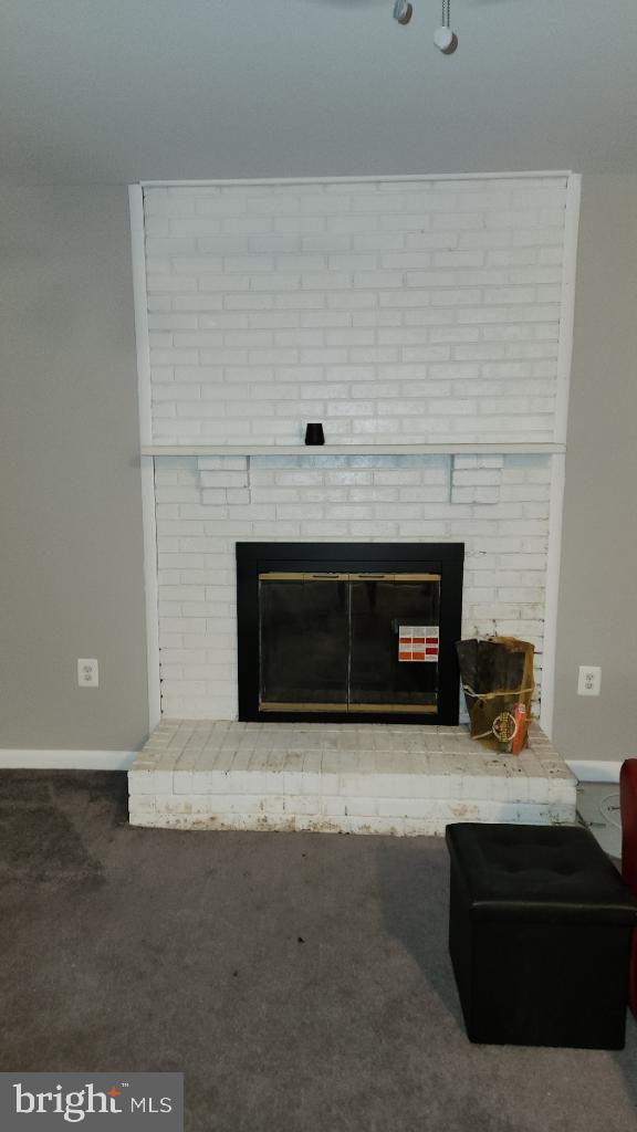 DANIA HILLS - Residential