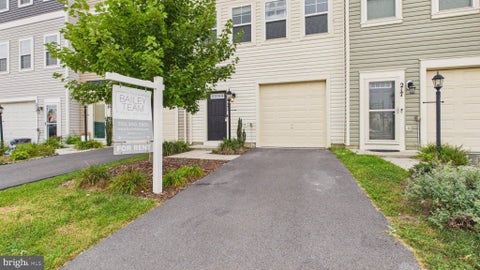 Townhouse For Rent - 215 Starry Way Drive<br/> Frederick County, STEPHENSON, VA 22656
