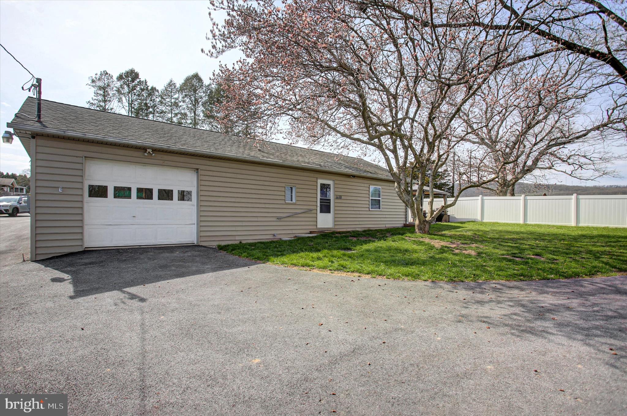 JACOBS MILL - Residential