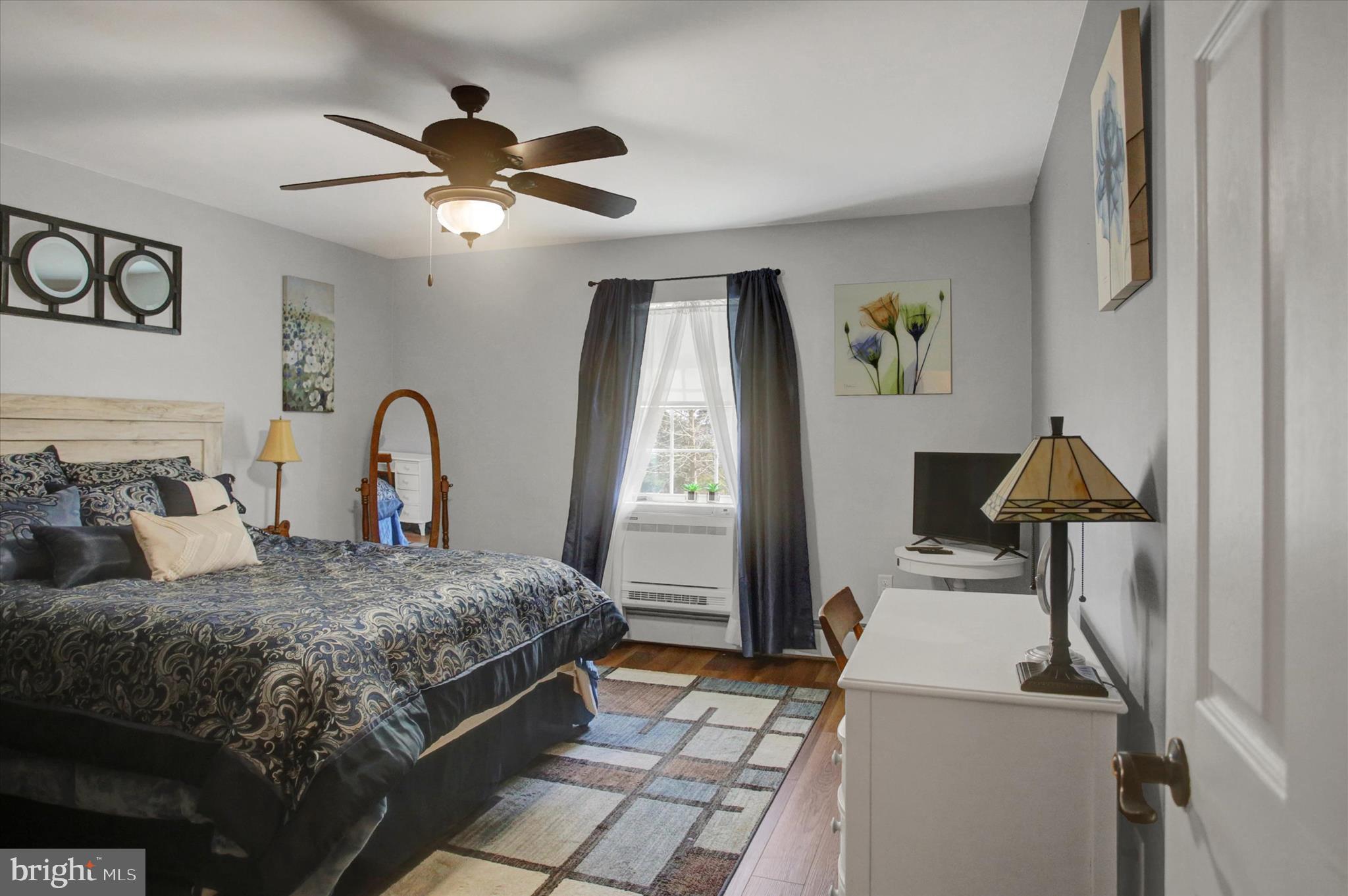 JACOBS MILL - Residential