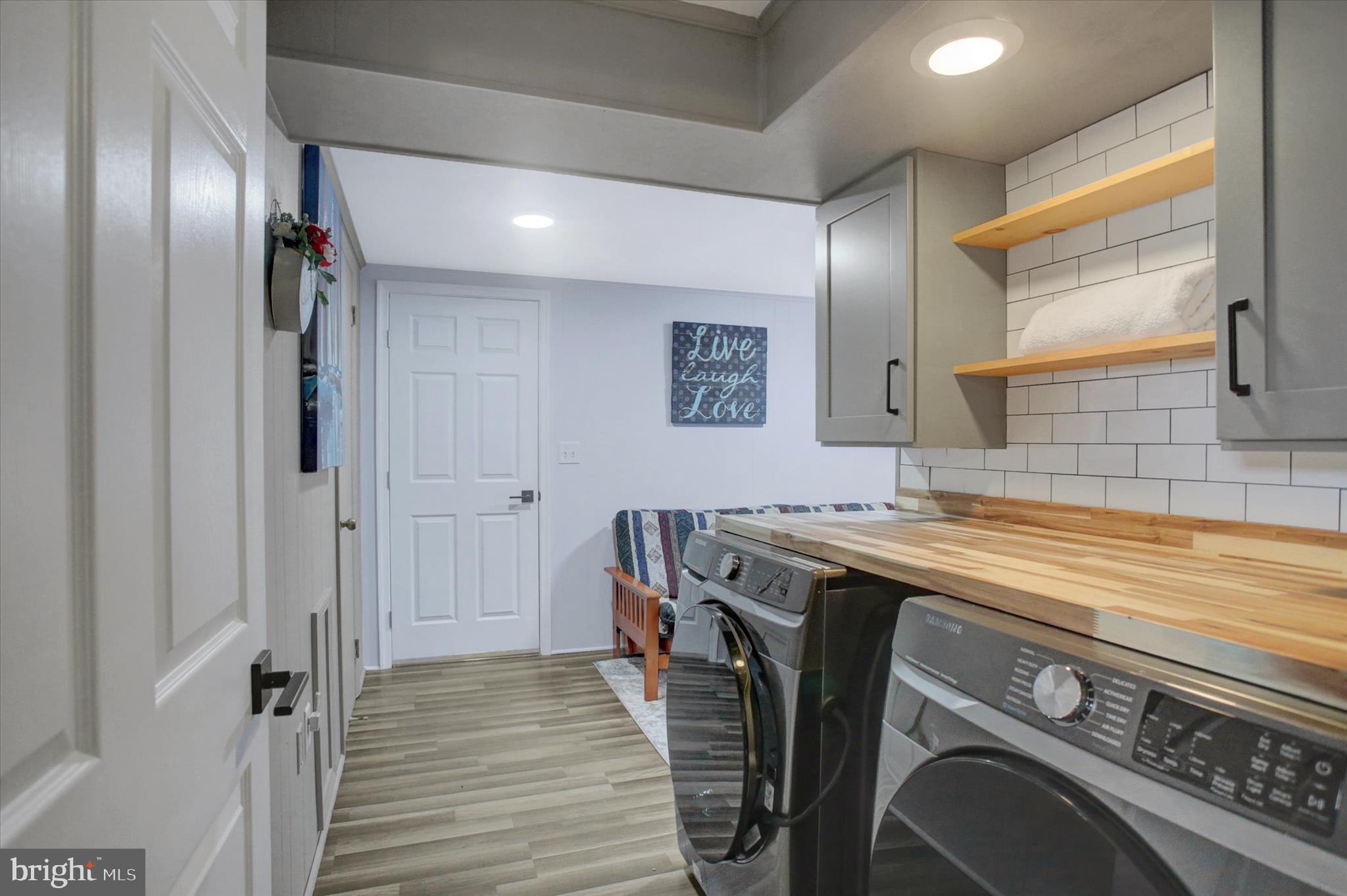 JACOBS MILL - Residential