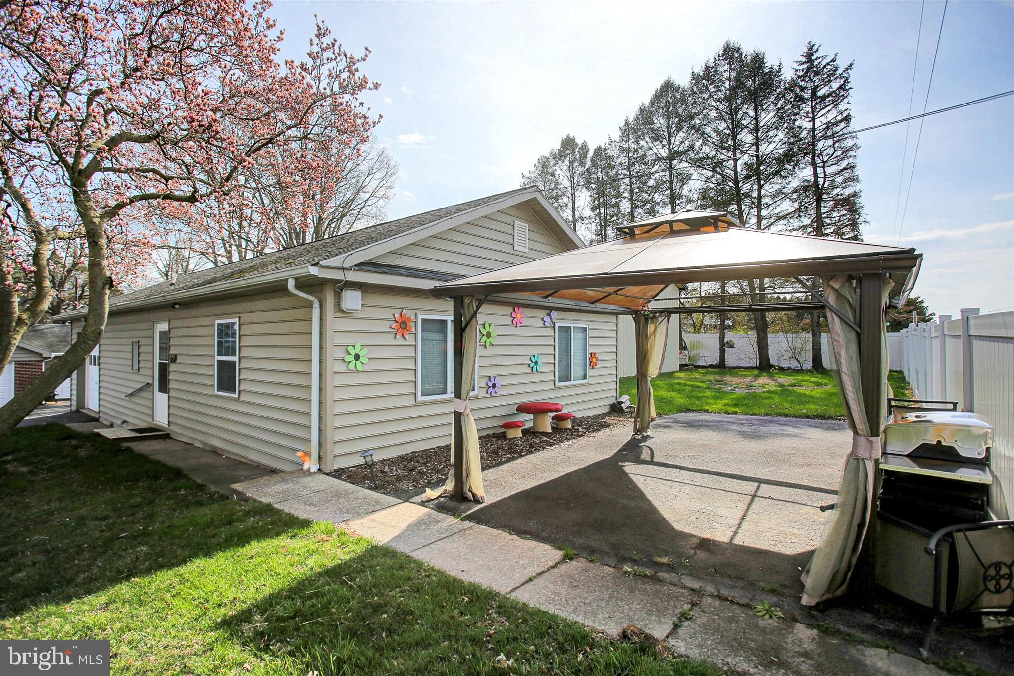 JACOBS MILL - Residential