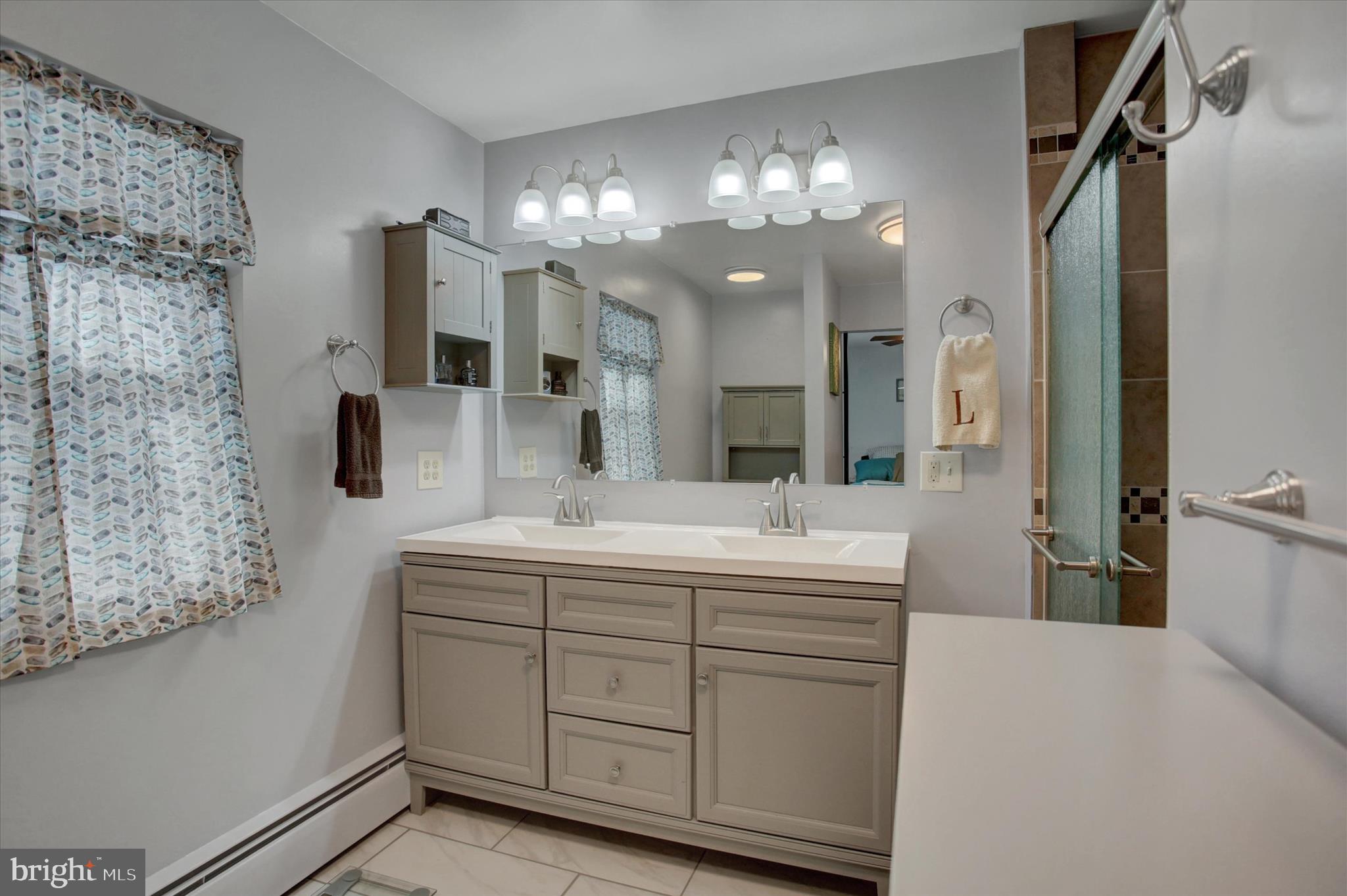 JACOBS MILL - Residential