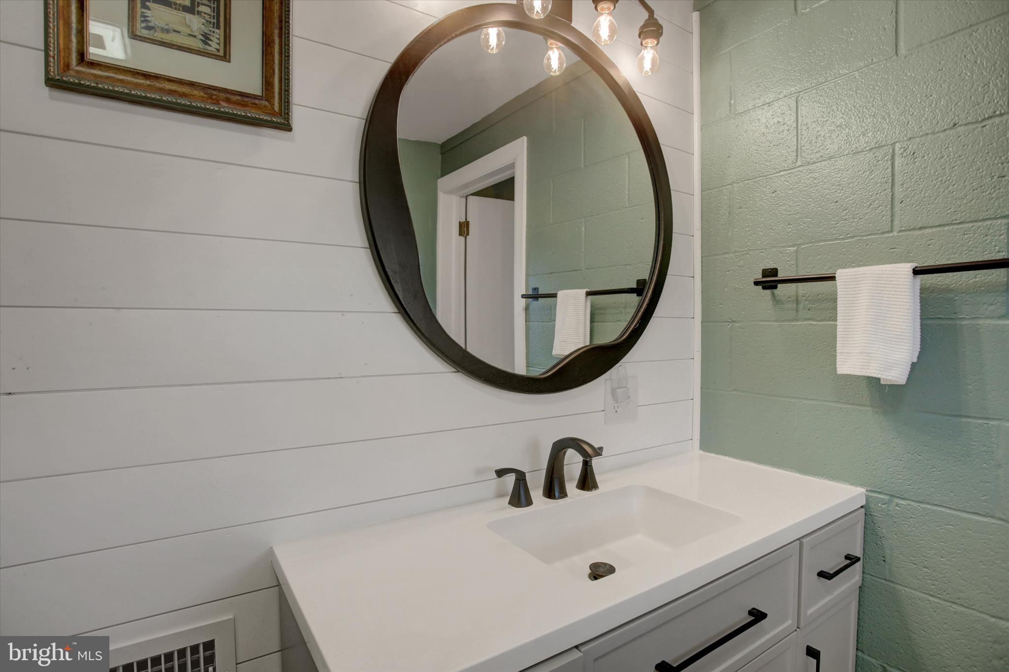 JACOBS MILL - Residential