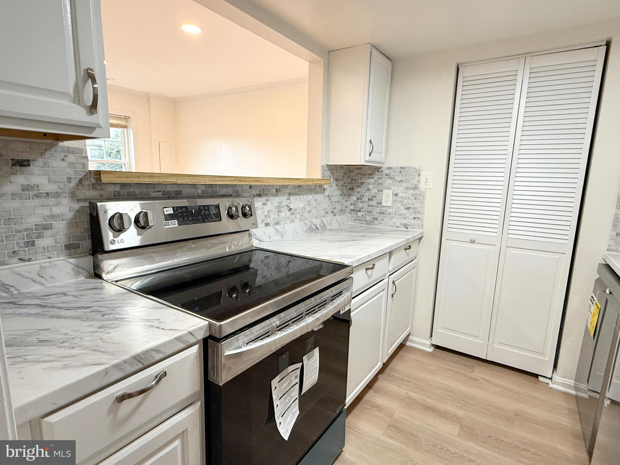 THE HIGHLANDS - Residential