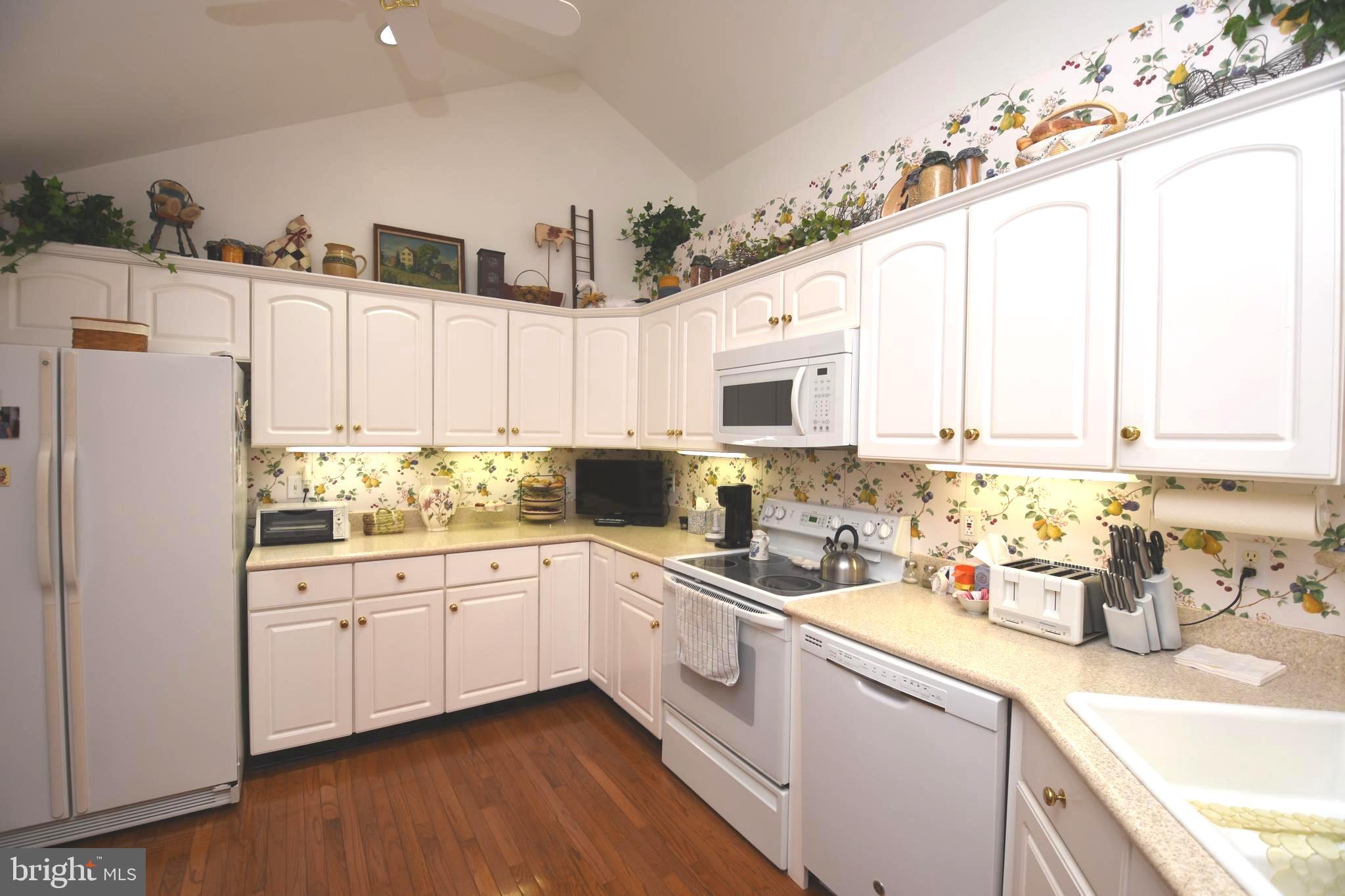 LIONSGATE - Residential