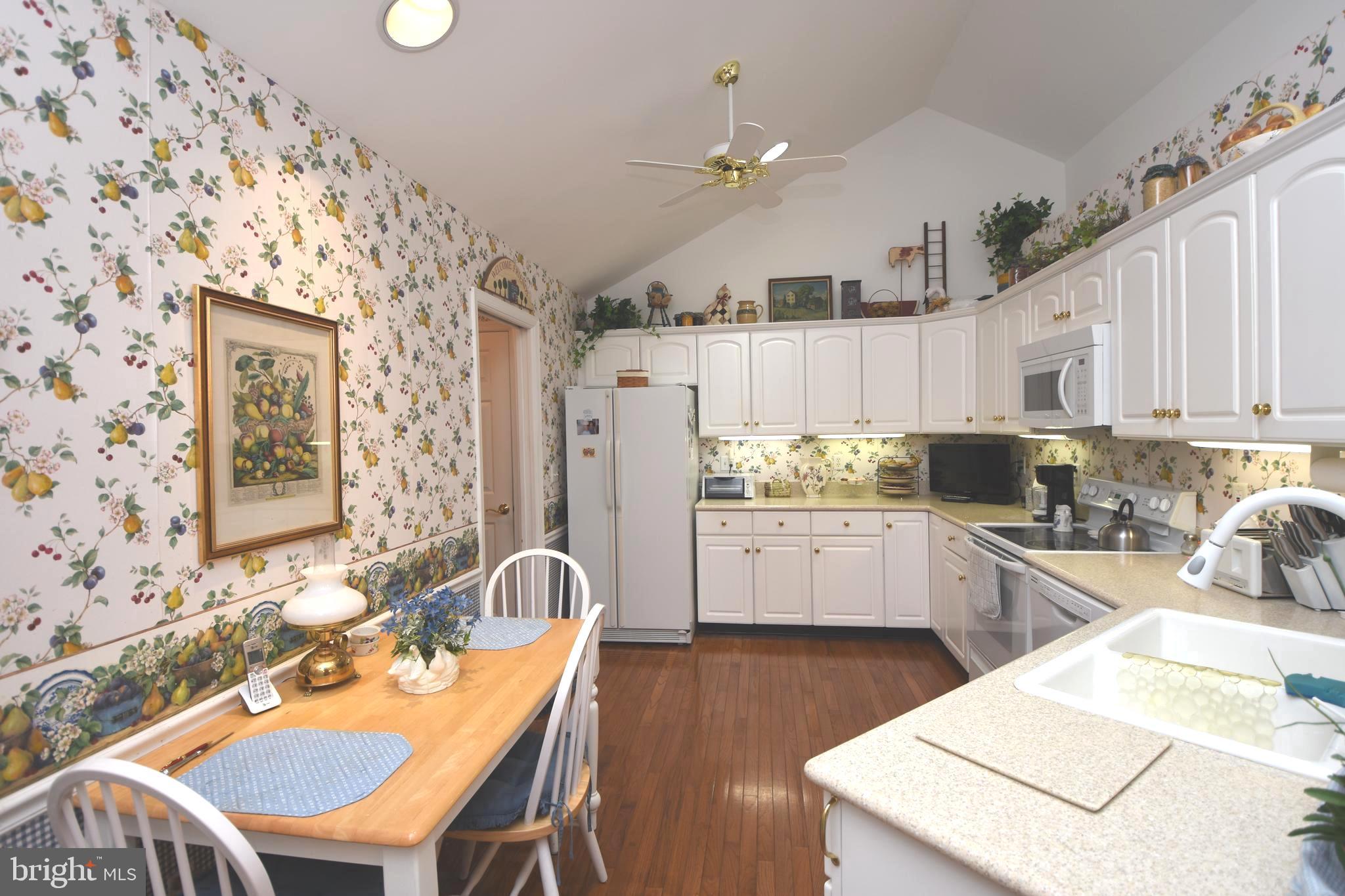 LIONSGATE - Residential