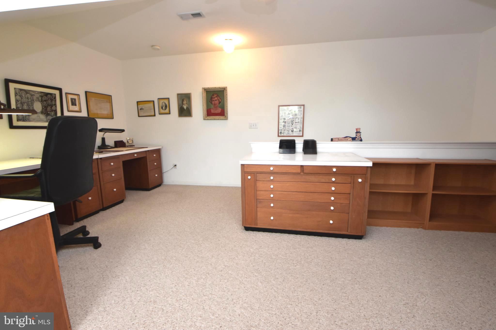 LIONSGATE - Residential