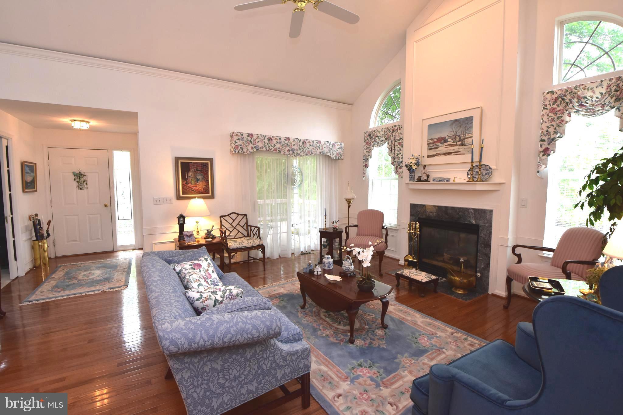 LIONSGATE - Residential