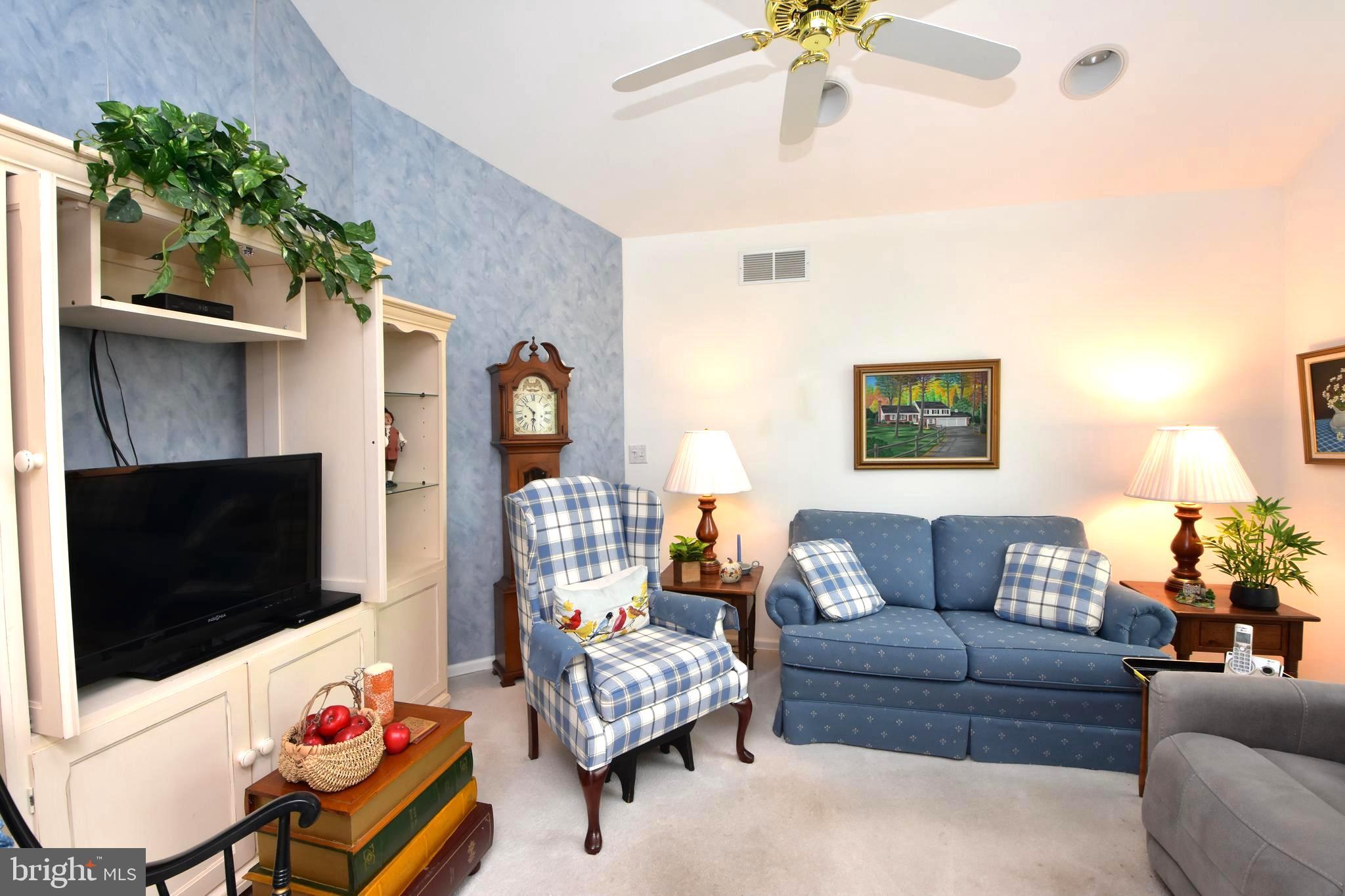 LIONSGATE - Residential