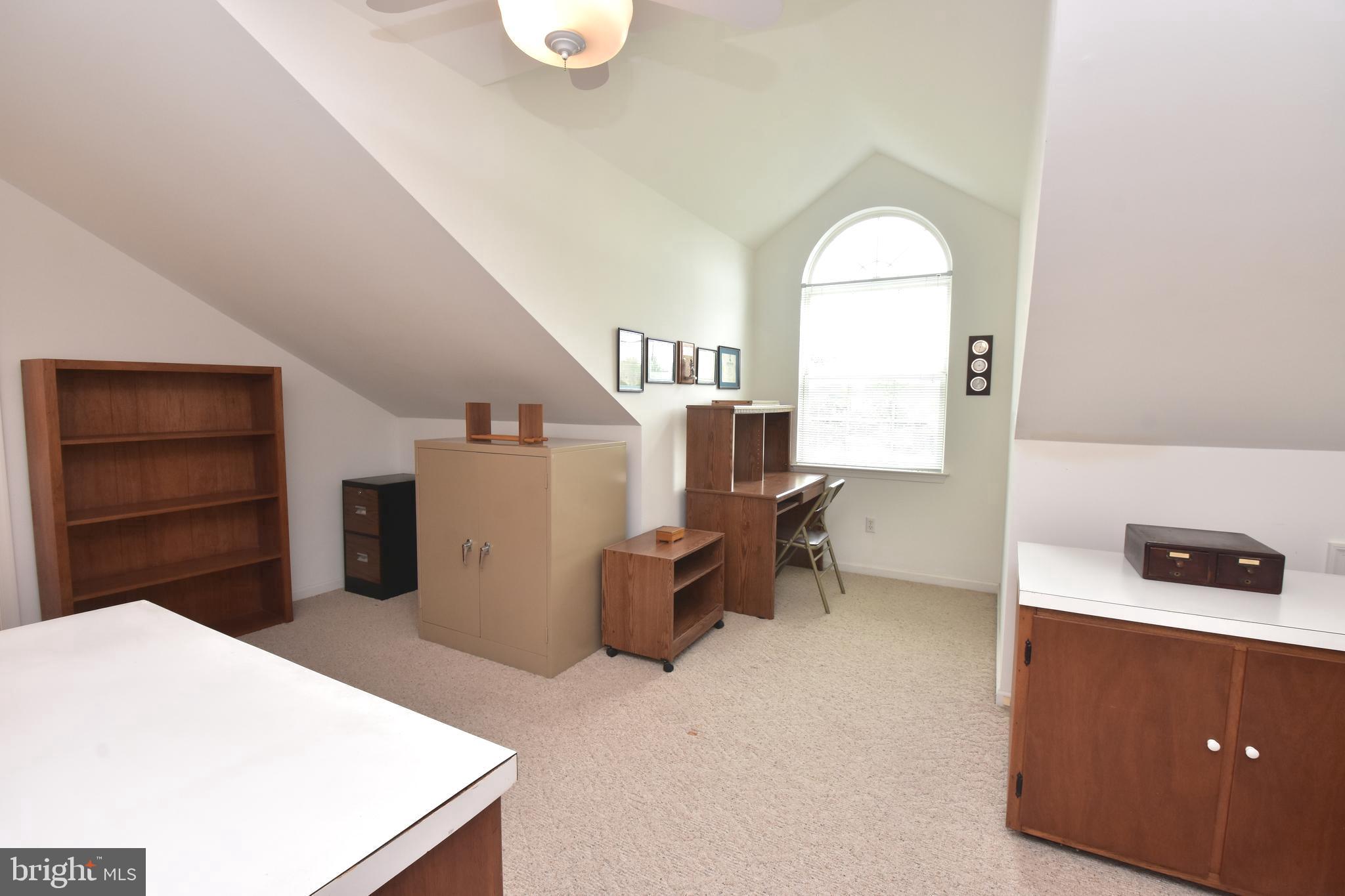 LIONSGATE - Residential