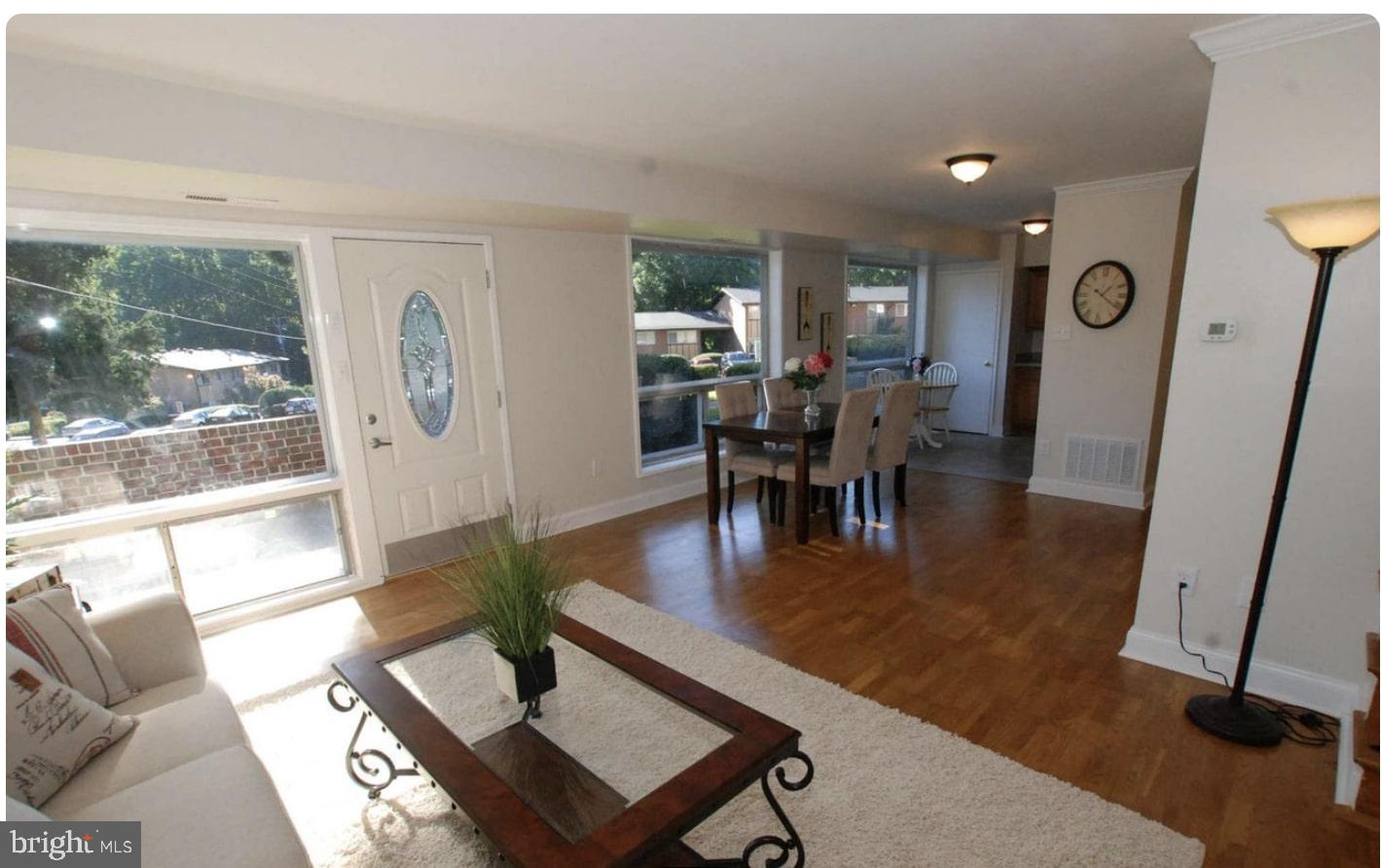 10128 MOSBY WOODS DRIVE