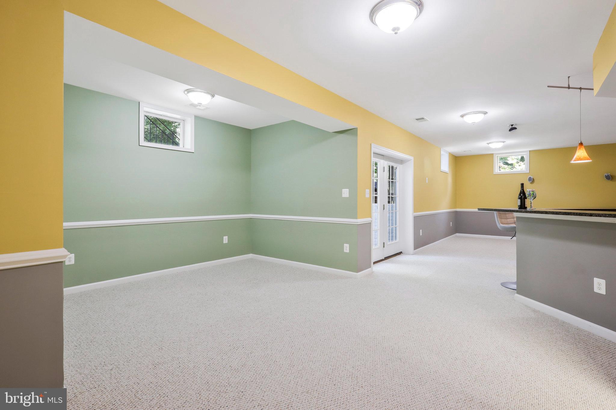 RESERVE AT MARTINS POINT - Residential