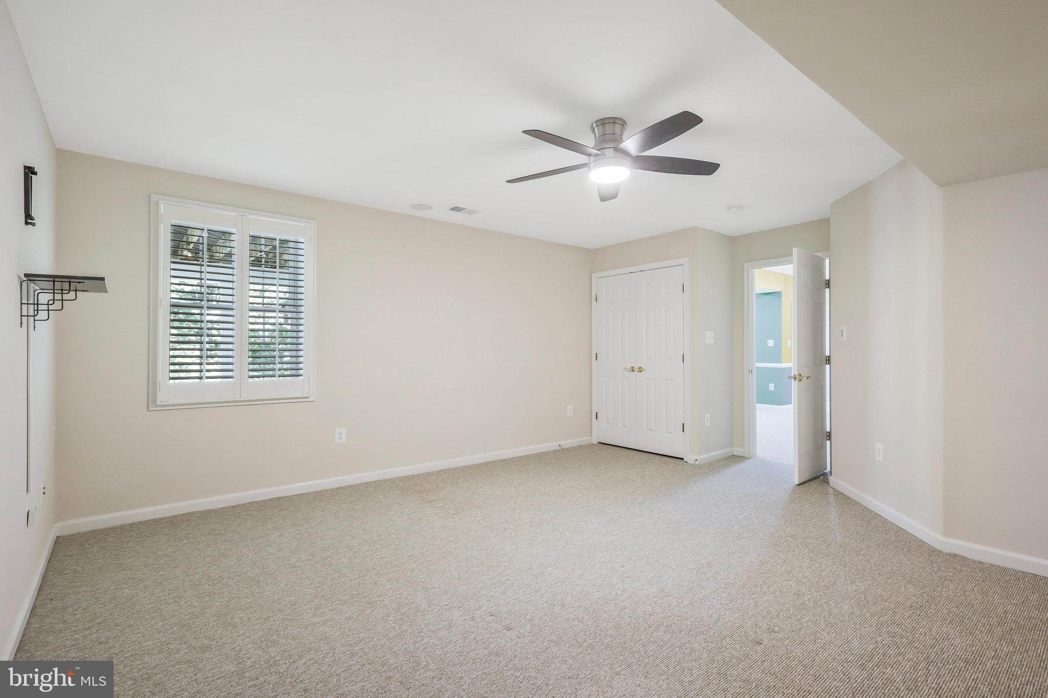 RESERVE AT MARTINS POINT - Residential