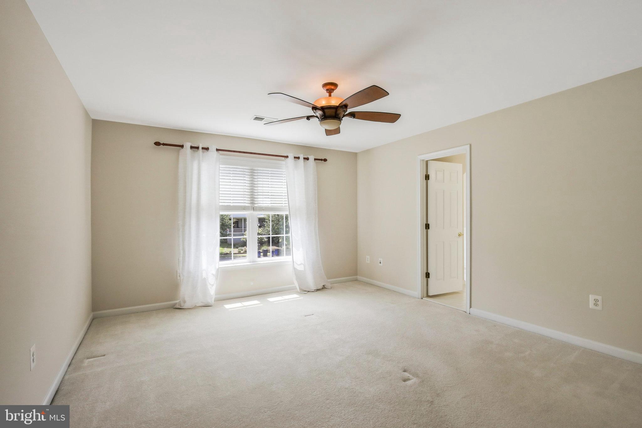 RESERVE AT MARTINS POINT - Residential