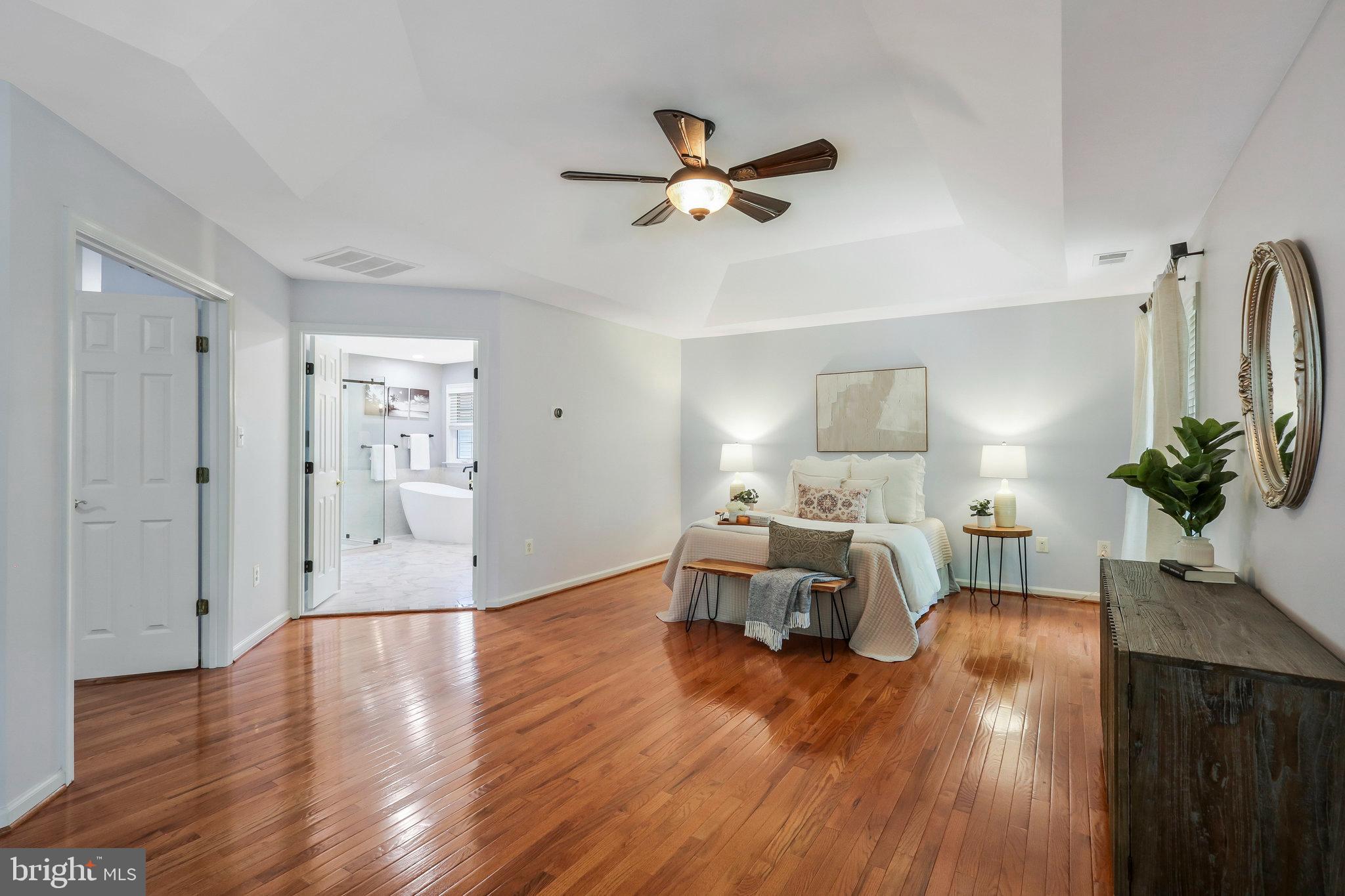 RESERVE AT MARTINS POINT - Residential