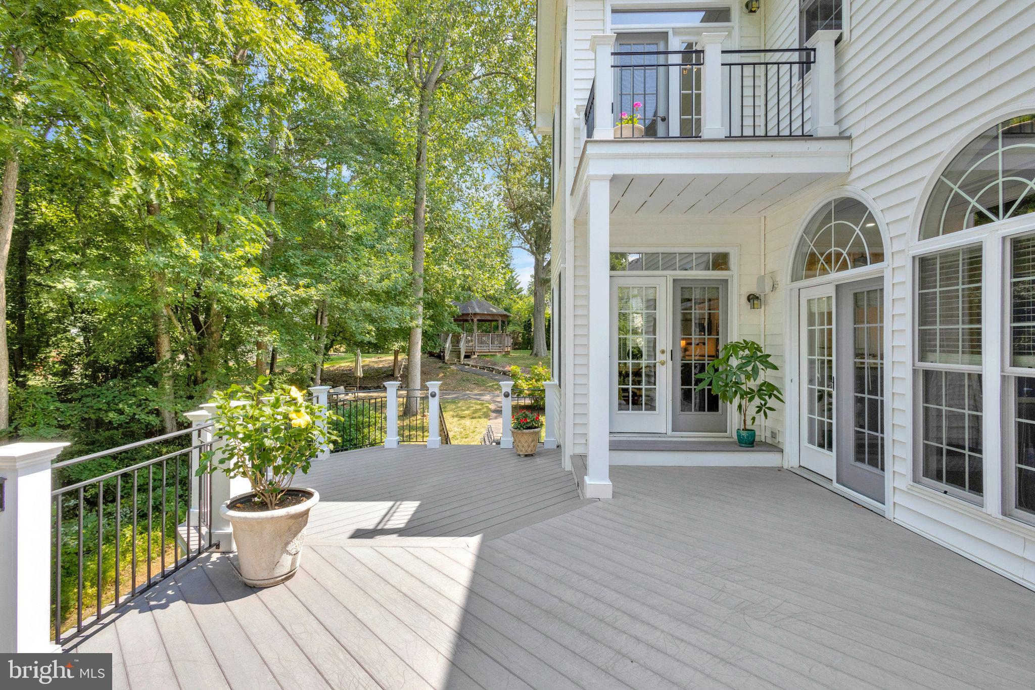 RESERVE AT MARTINS POINT - Residential