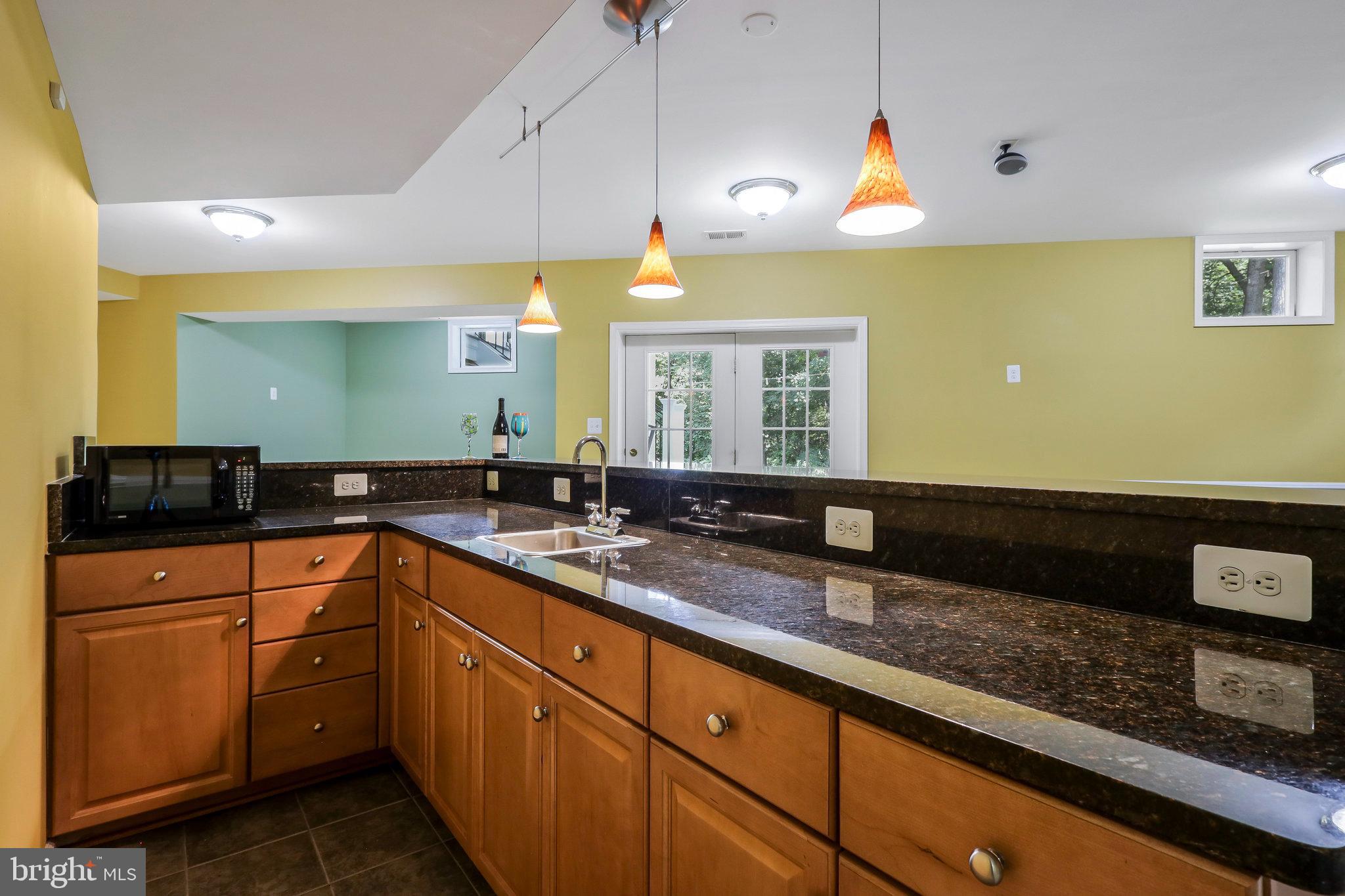 RESERVE AT MARTINS POINT - Residential