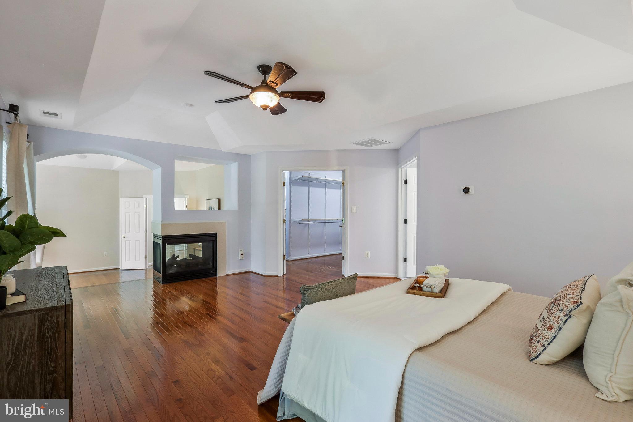 RESERVE AT MARTINS POINT - Residential