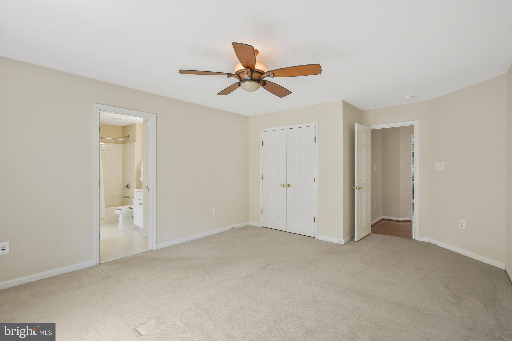 RESERVE AT MARTINS POINT - Residential