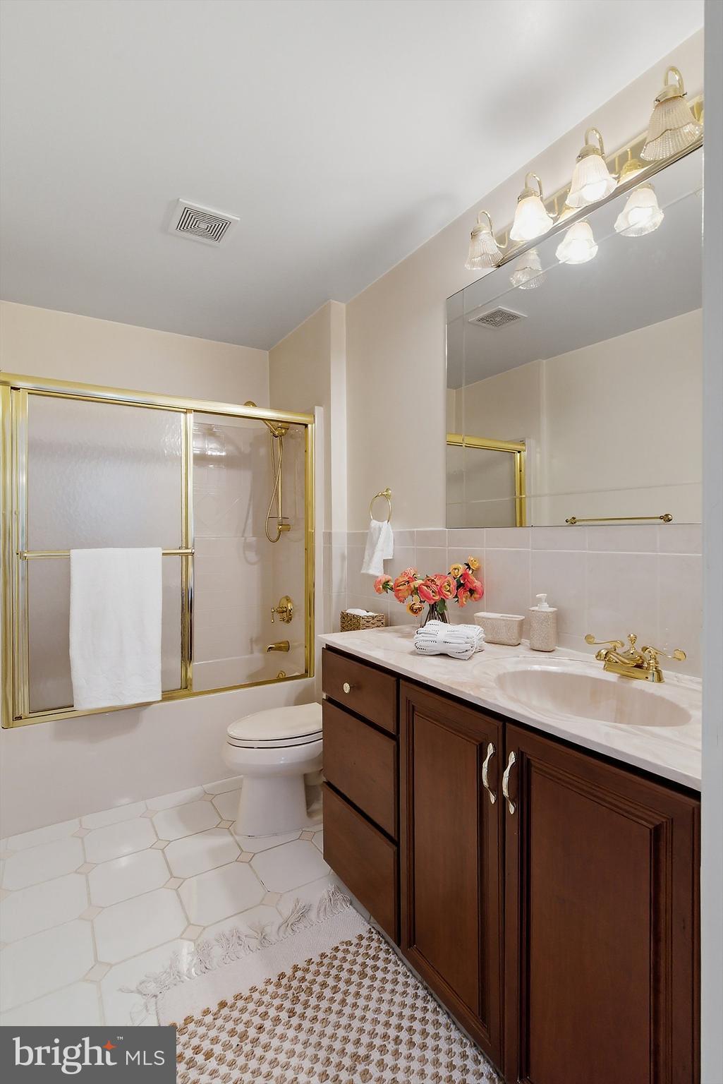 HUNTINGTON RIDGE - Residential