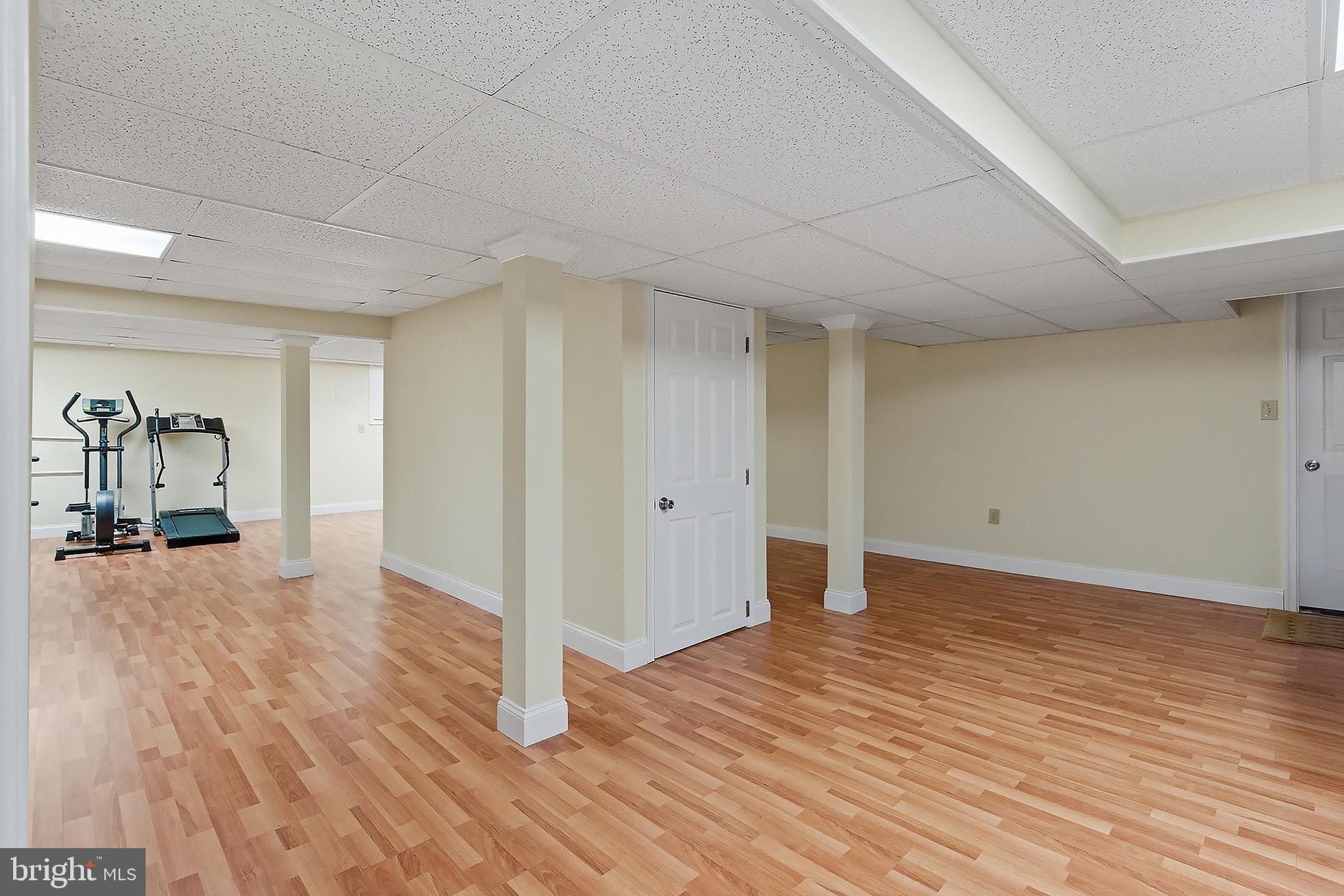 HUNTINGTON RIDGE - Residential