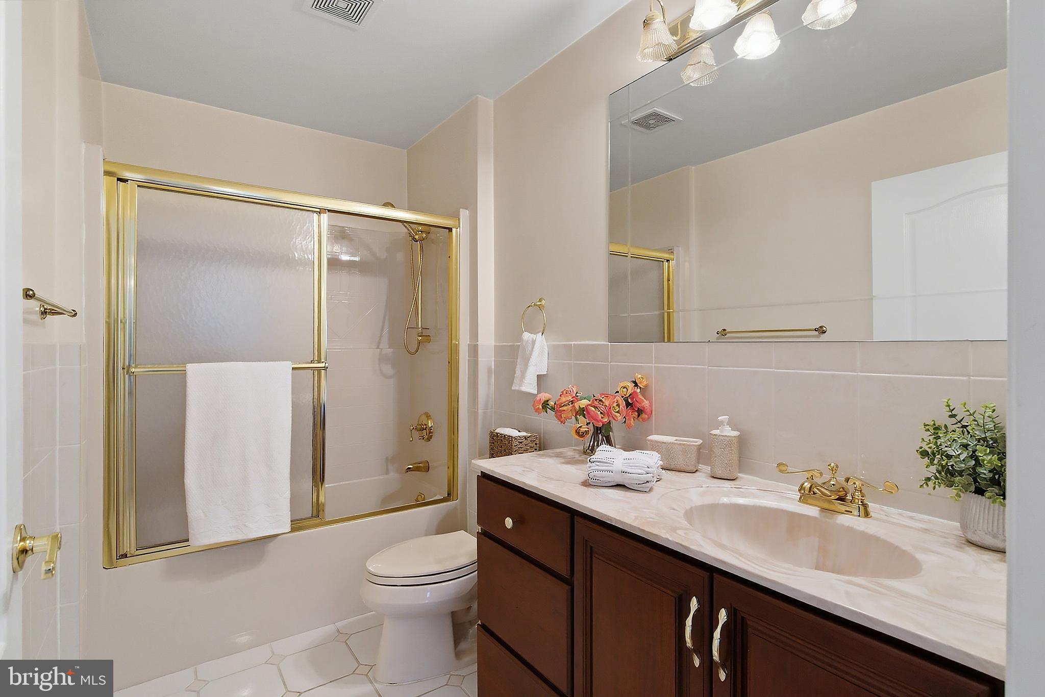 HUNTINGTON RIDGE - Residential