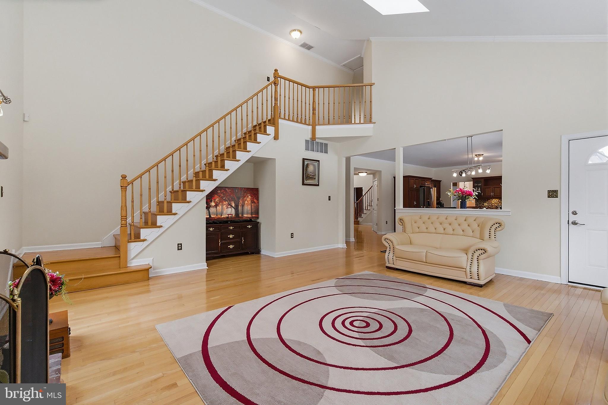 HUNTINGTON RIDGE - Residential