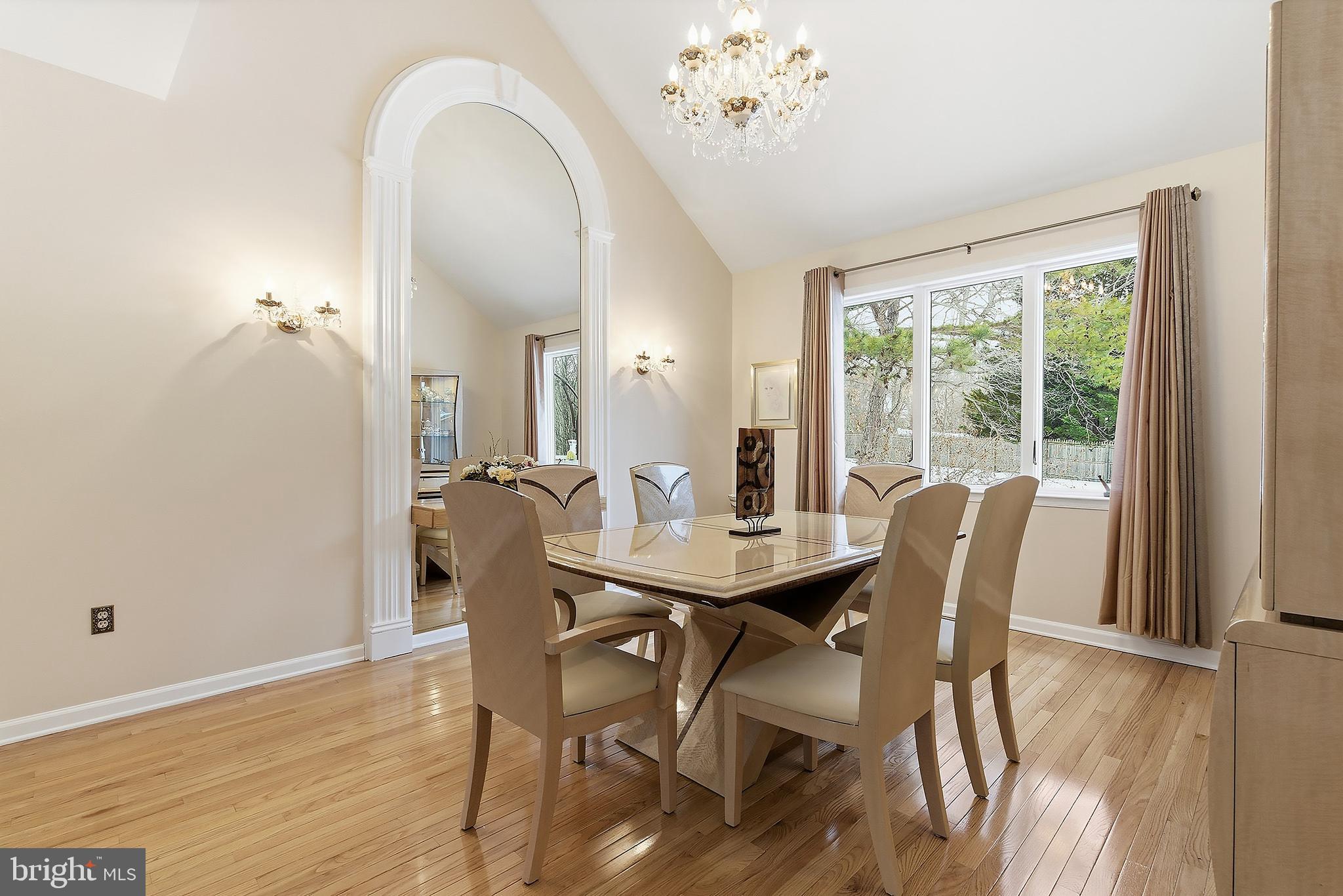 HUNTINGTON RIDGE - Residential