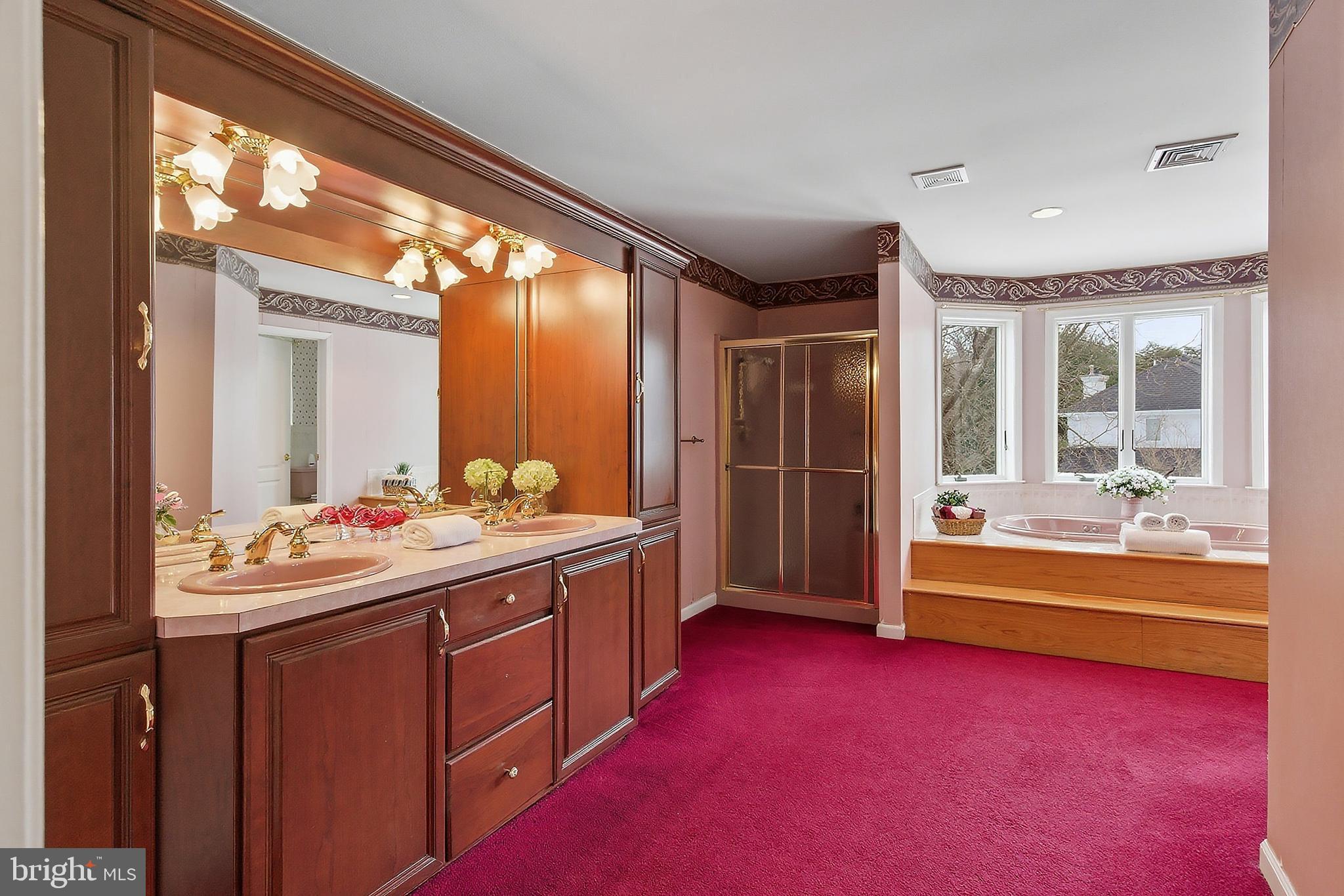 HUNTINGTON RIDGE - Residential