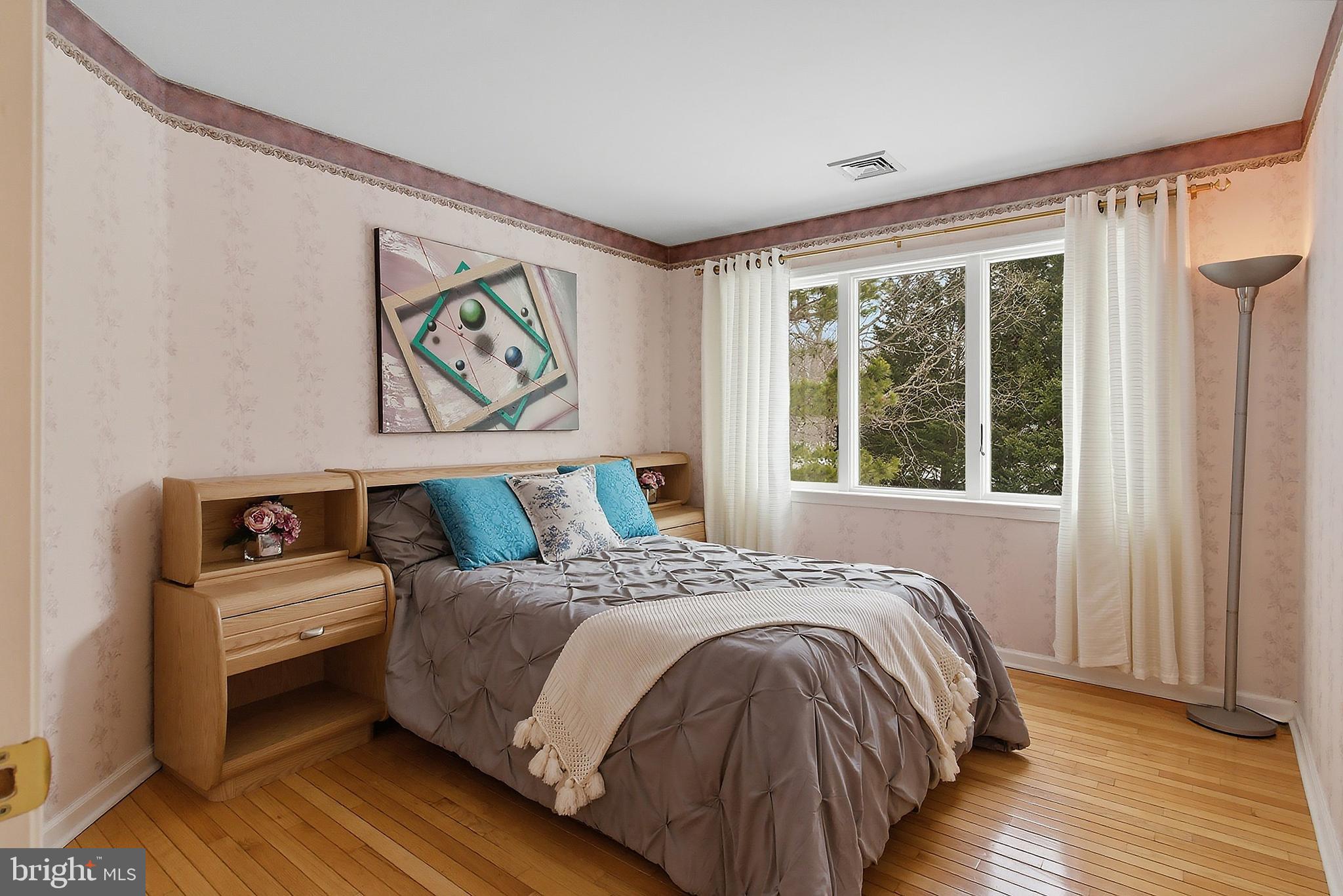 HUNTINGTON RIDGE - Residential