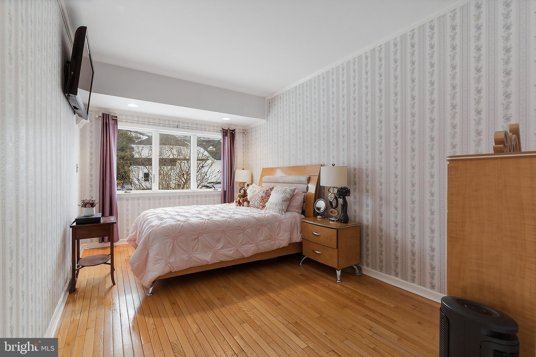 HUNTINGTON RIDGE - Residential