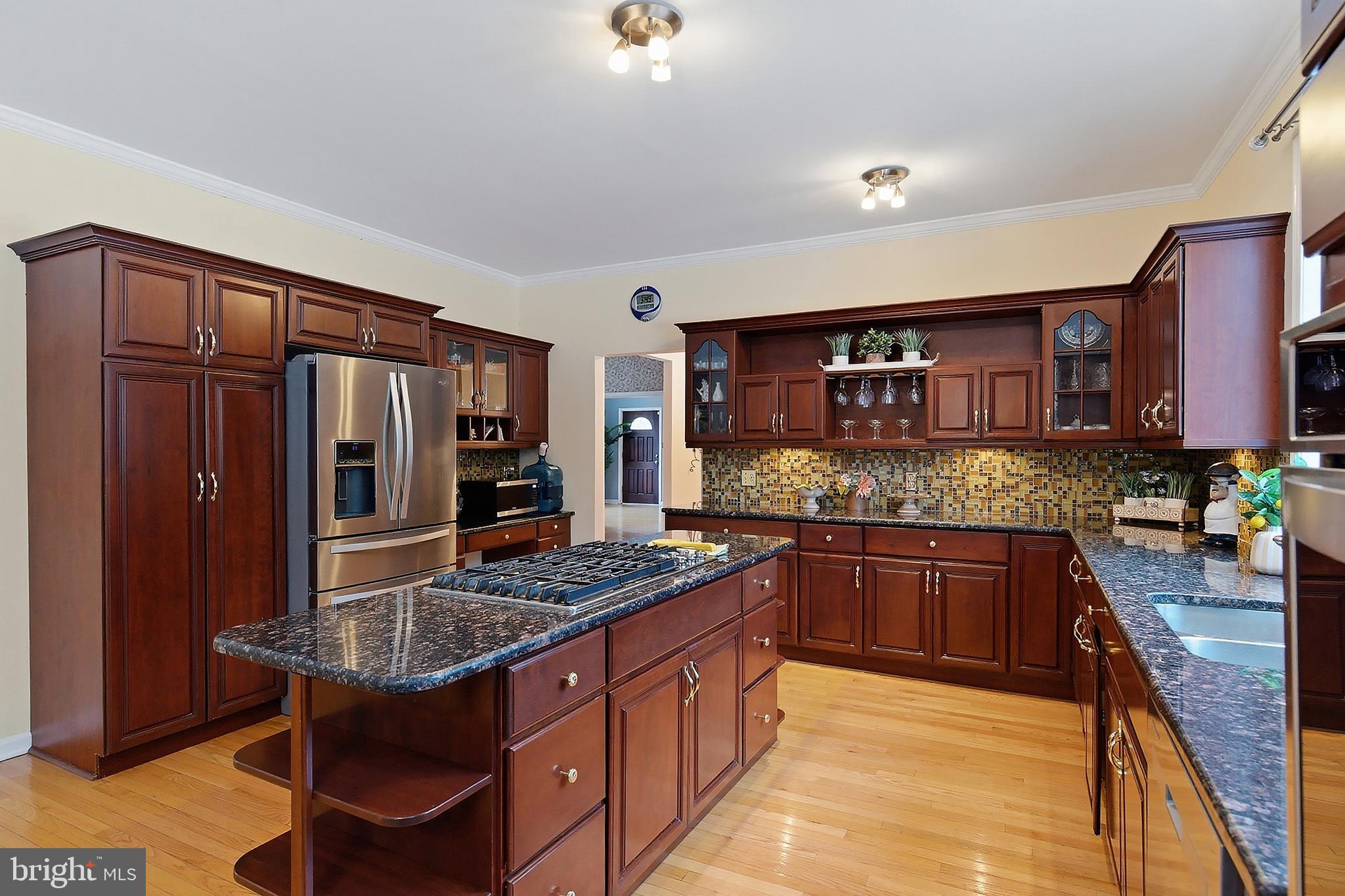 HUNTINGTON RIDGE - Residential