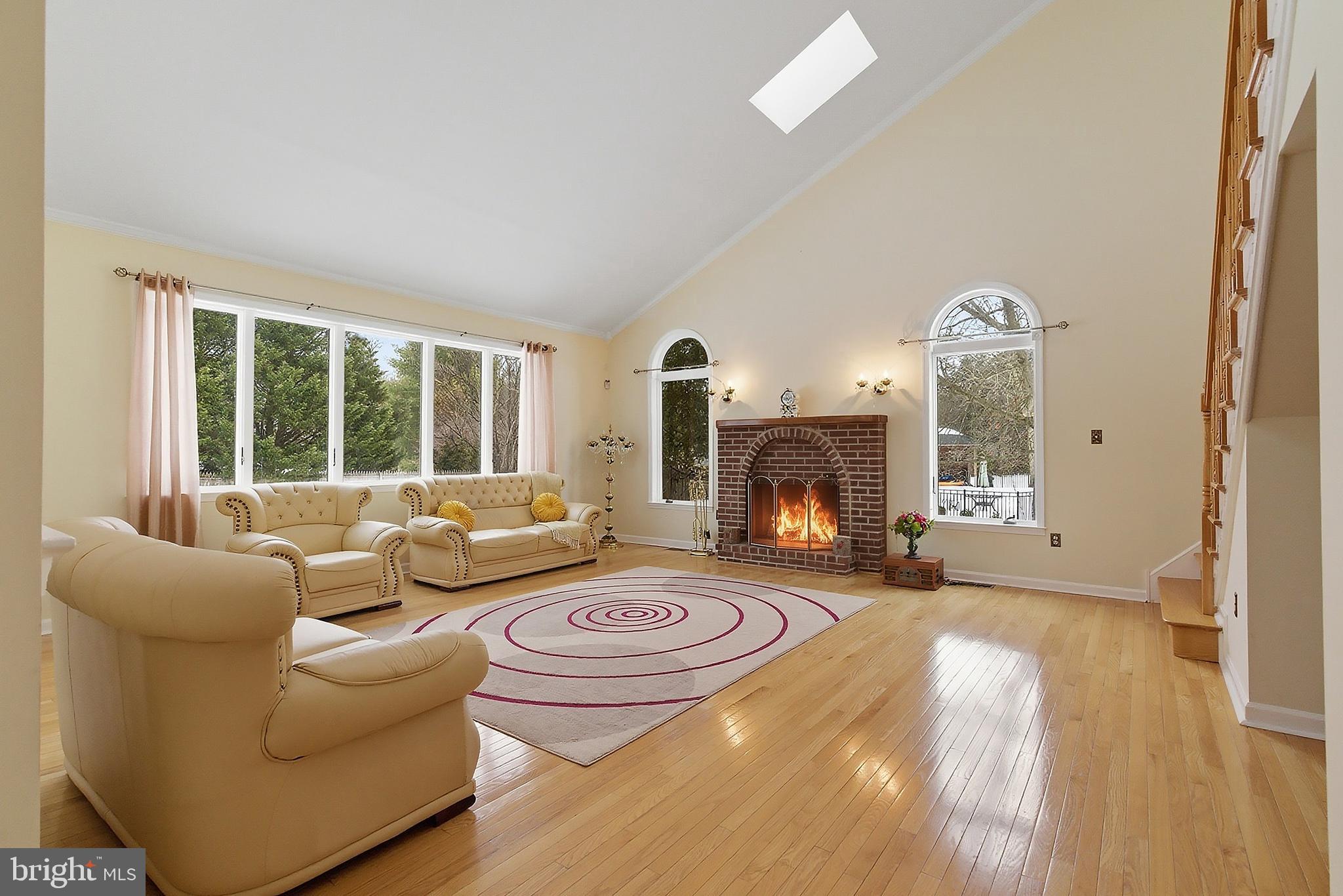 HUNTINGTON RIDGE - Residential