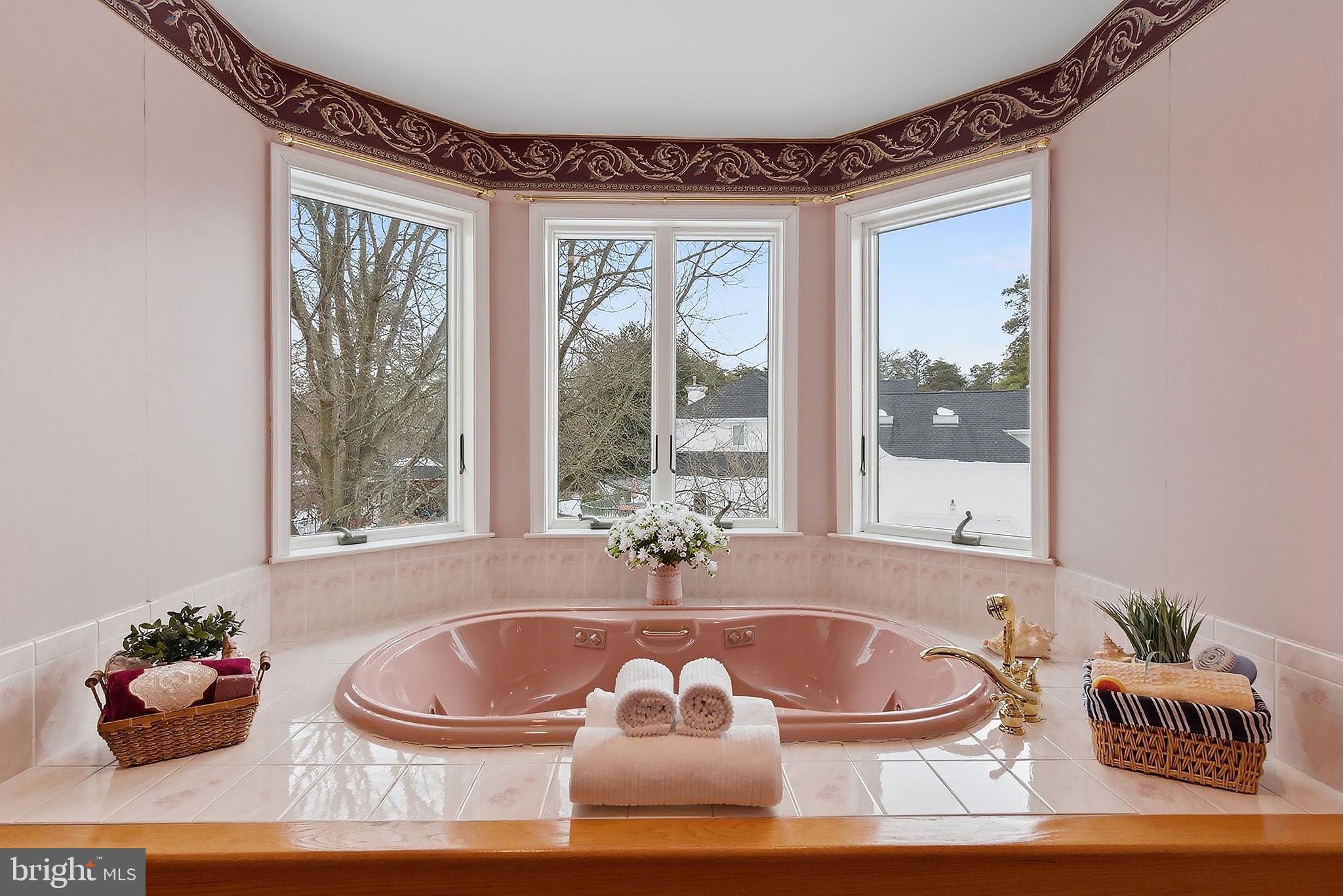 HUNTINGTON RIDGE - Residential