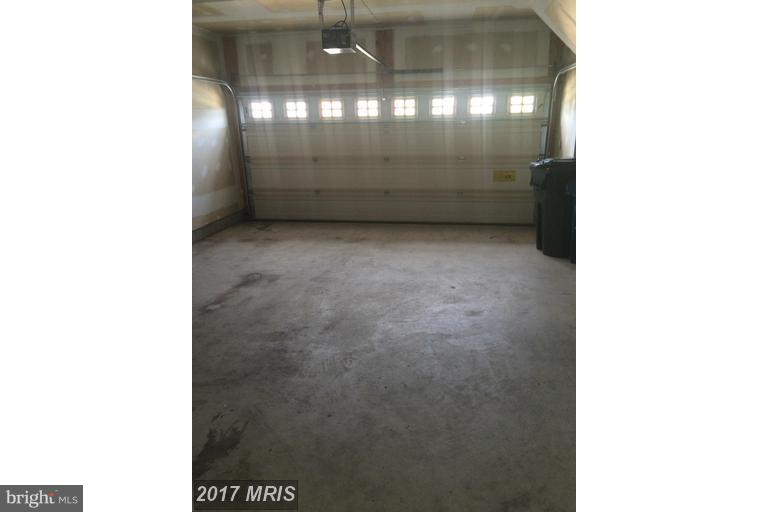 SOUTH RIDING - Residential Lease