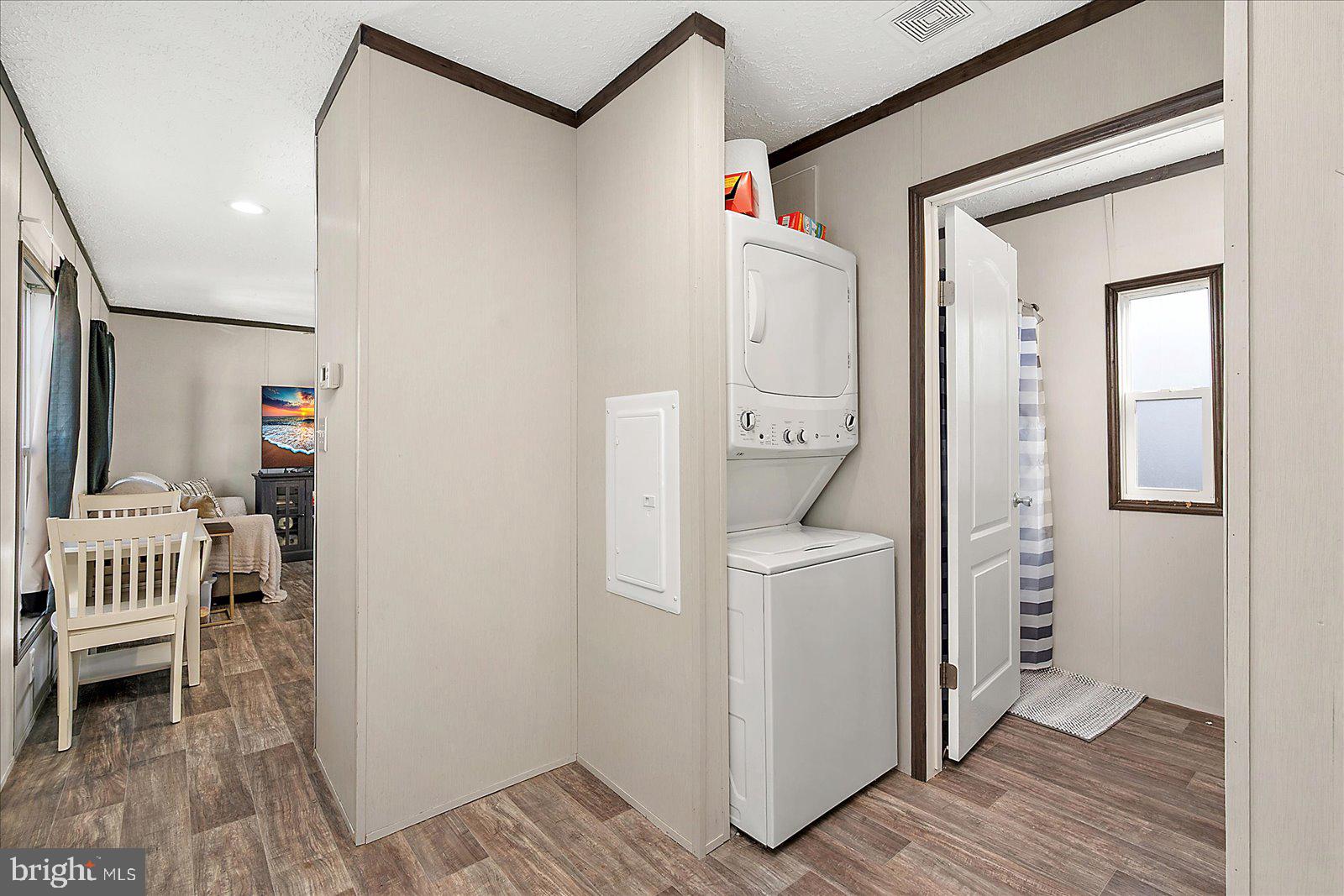 SALT LIFE PARK LLC - Residential